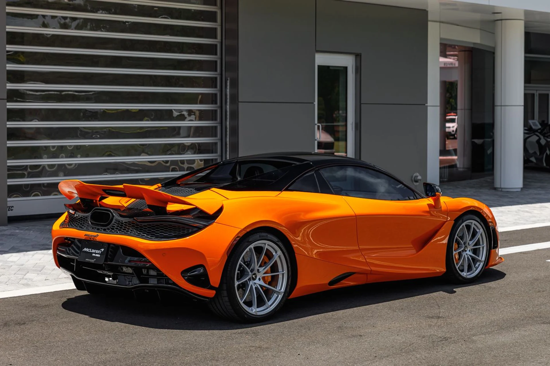 mph027_4263024678_Used_2024_Mc_Laren_750_S_Spider_9da499af1b