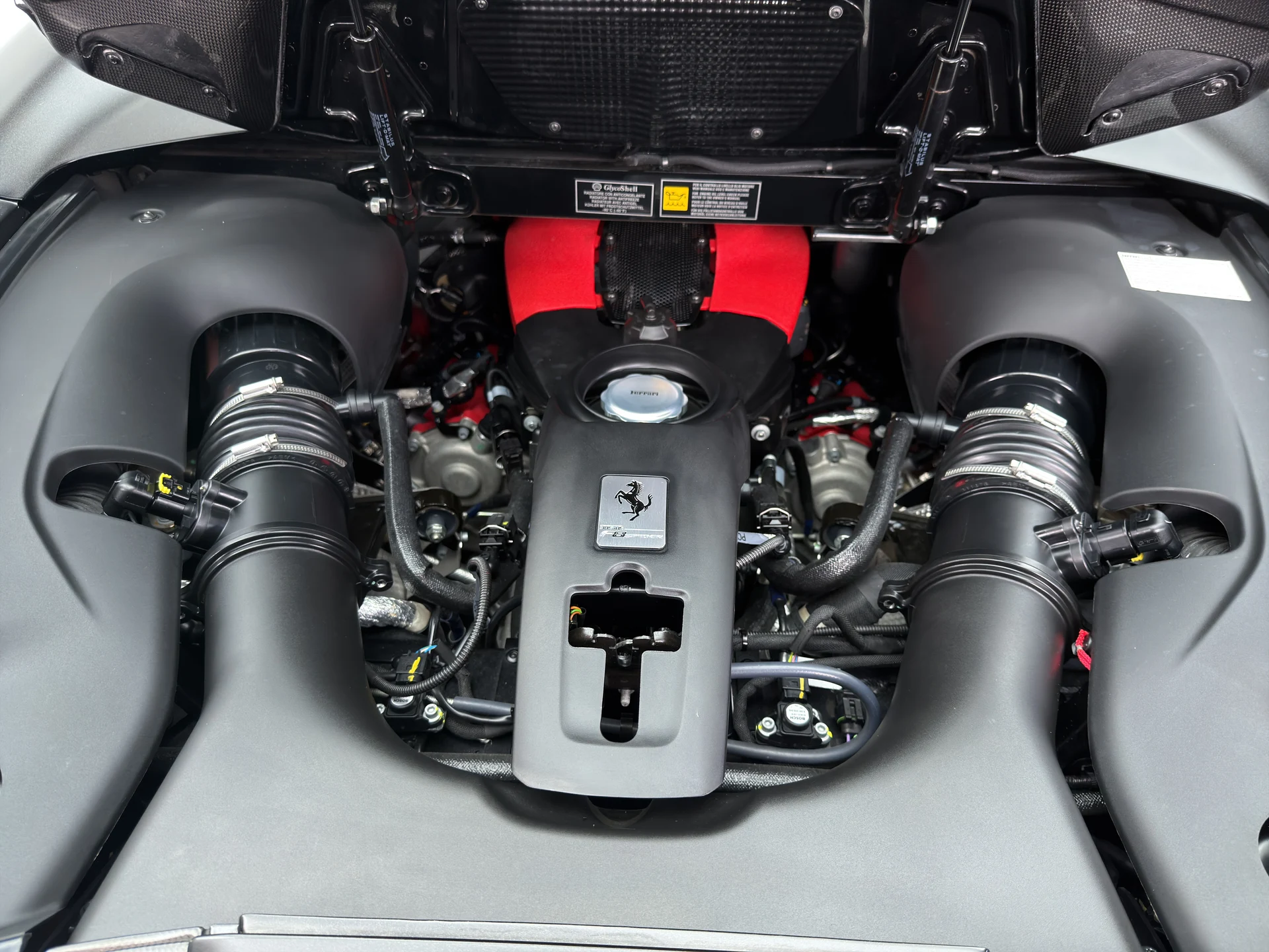 mph027_4266688592_PR_01_P_engine_bay_001_b038135afb