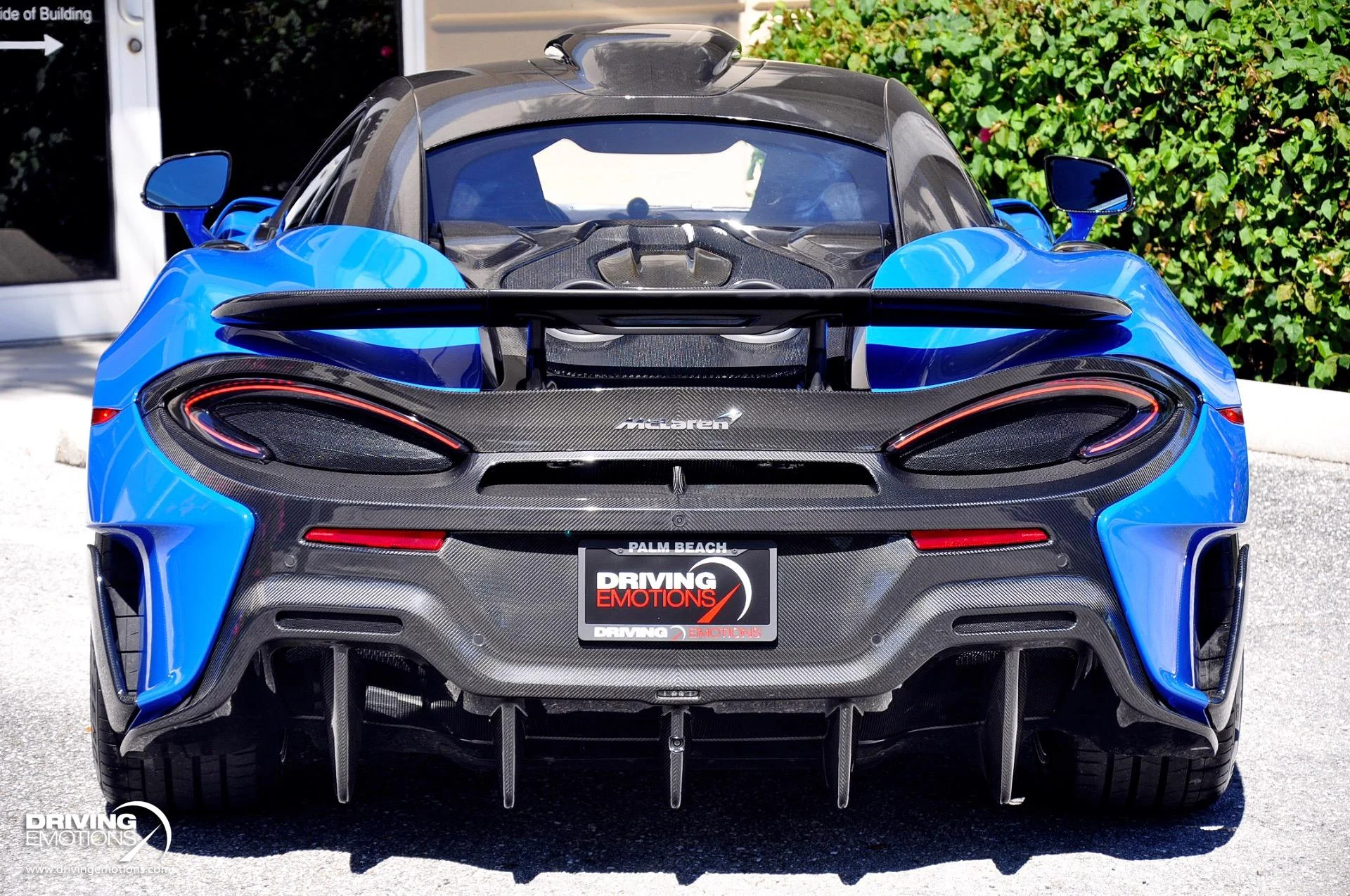 mph027_4268007492_836_p28_l_7506a3005b