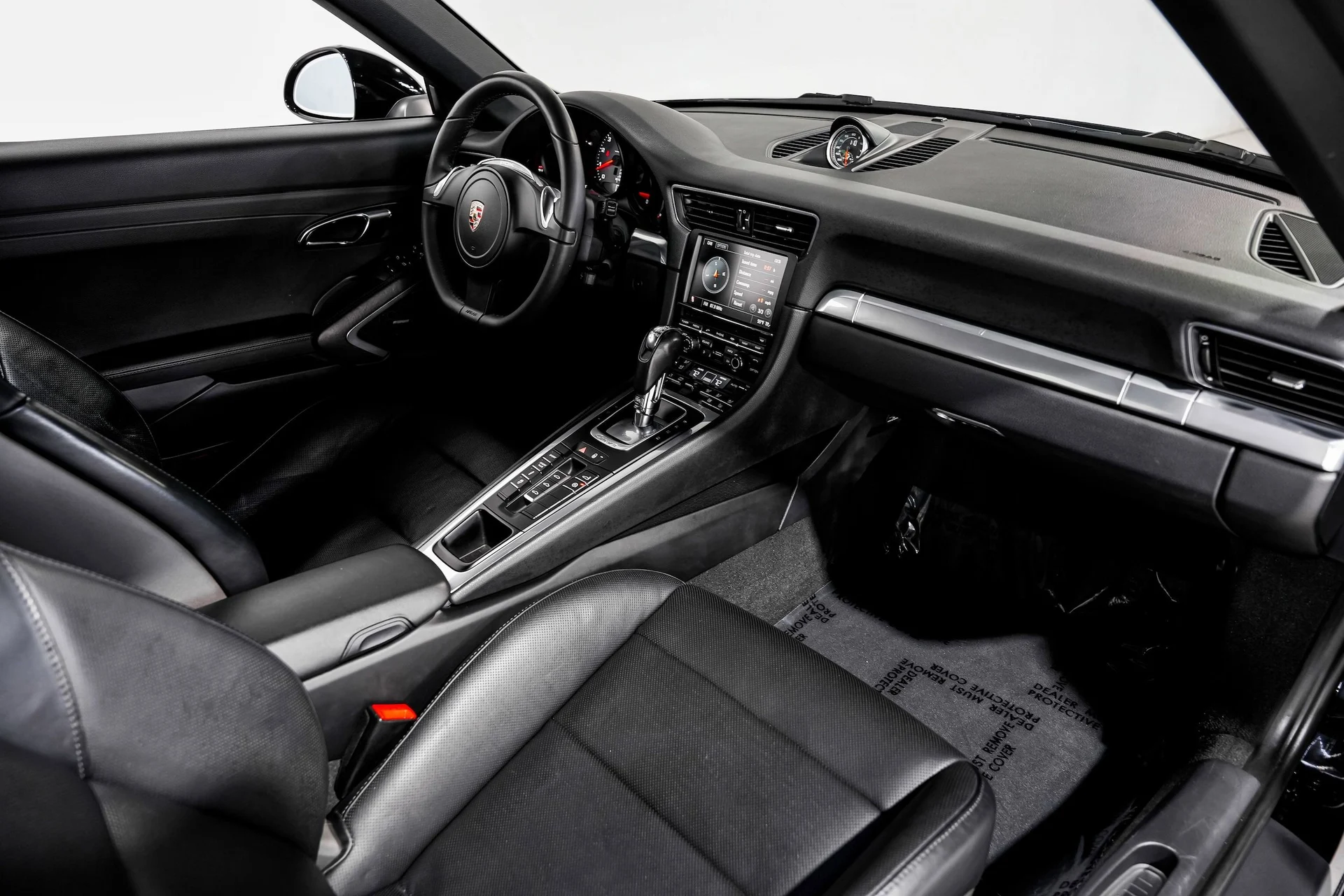 mph027_428120105_17bd6e61bf0fe9a4bc237f990f1fea64x_776cb45240