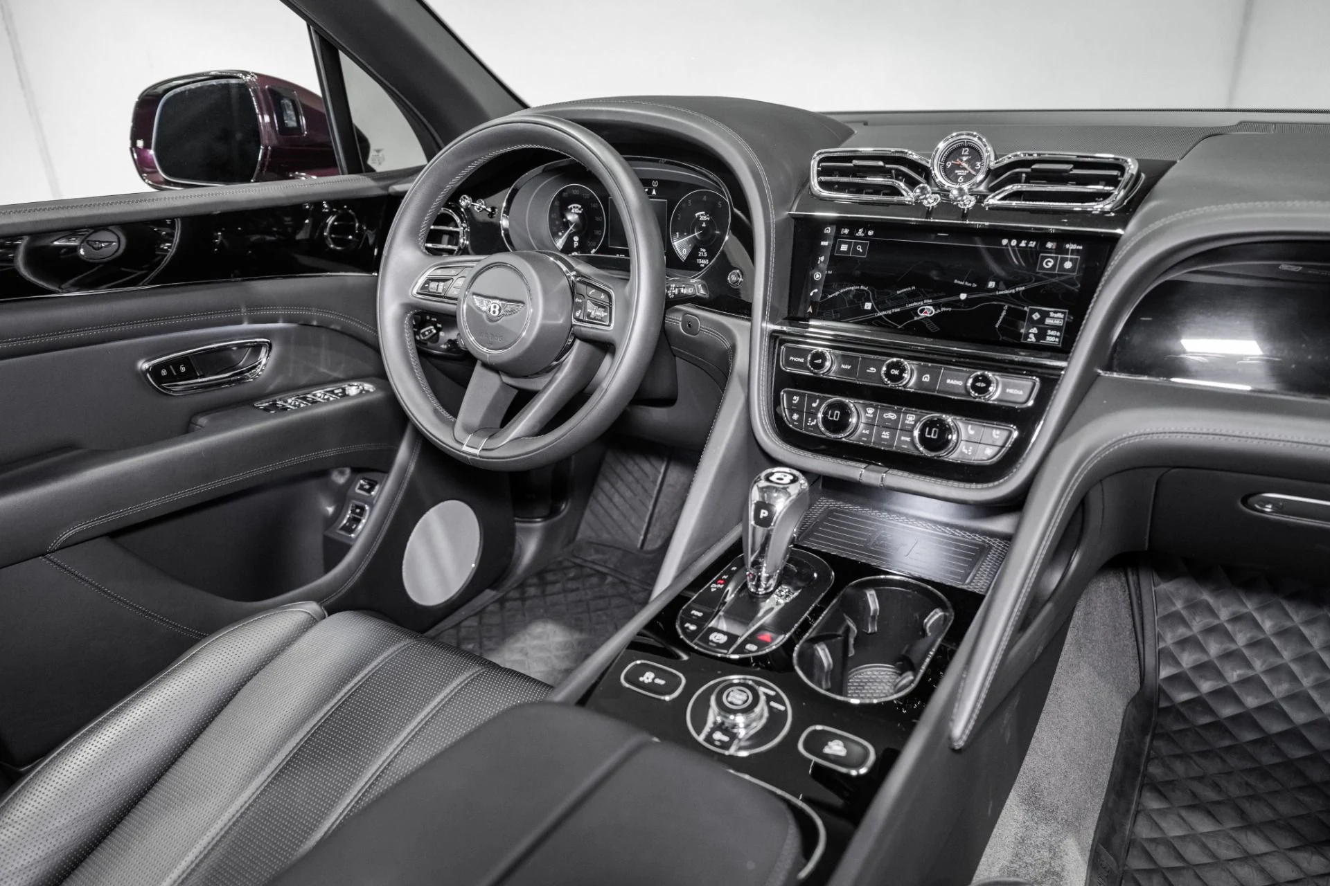 mph027_430607565_Used_2022_Bentley_Bentayga_S_1782792114_d9f2a8bb7a