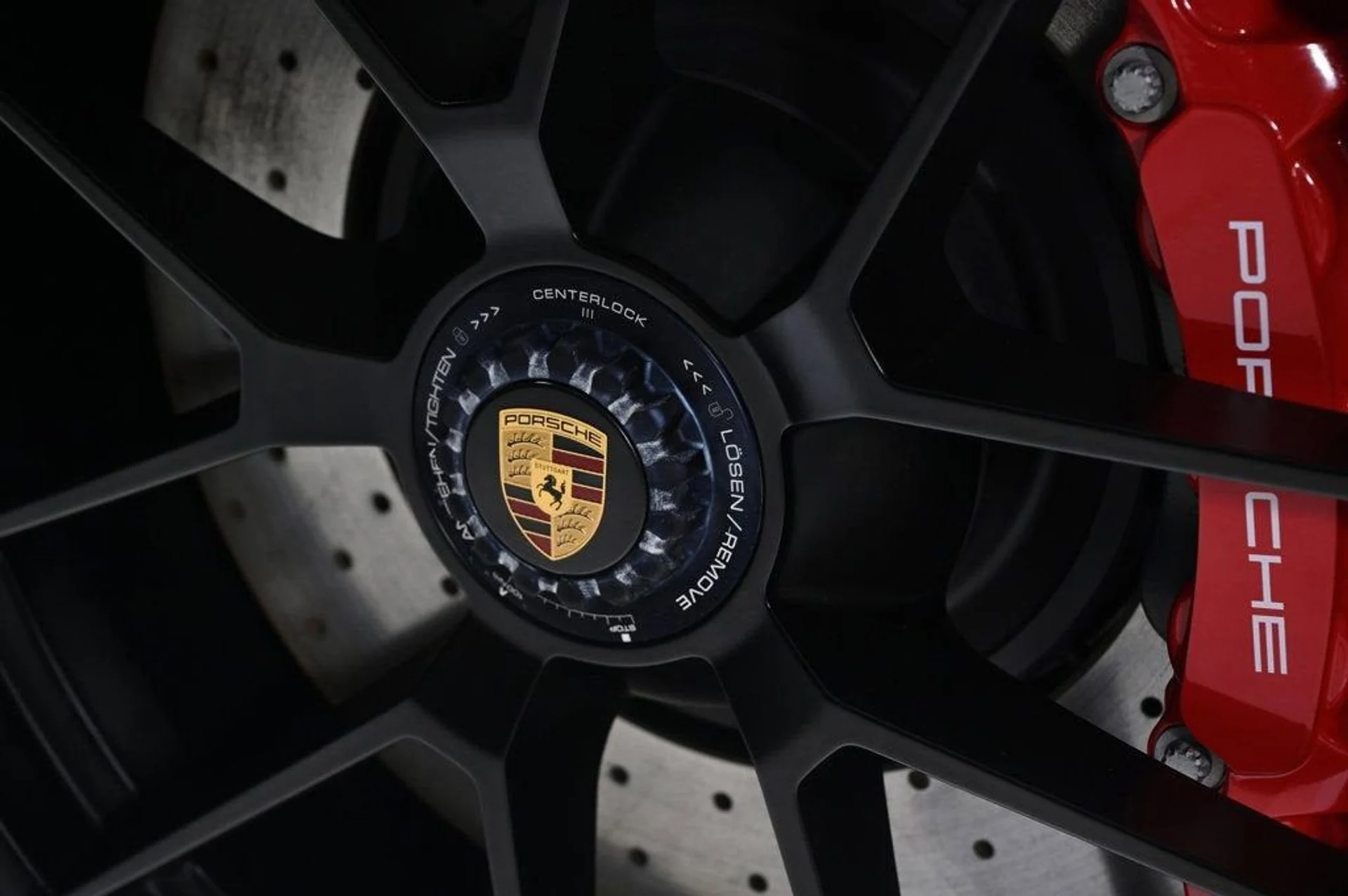 mph027_431439368_b5b0926b521447cc9a128f5d761dc276_c6f764d4fc