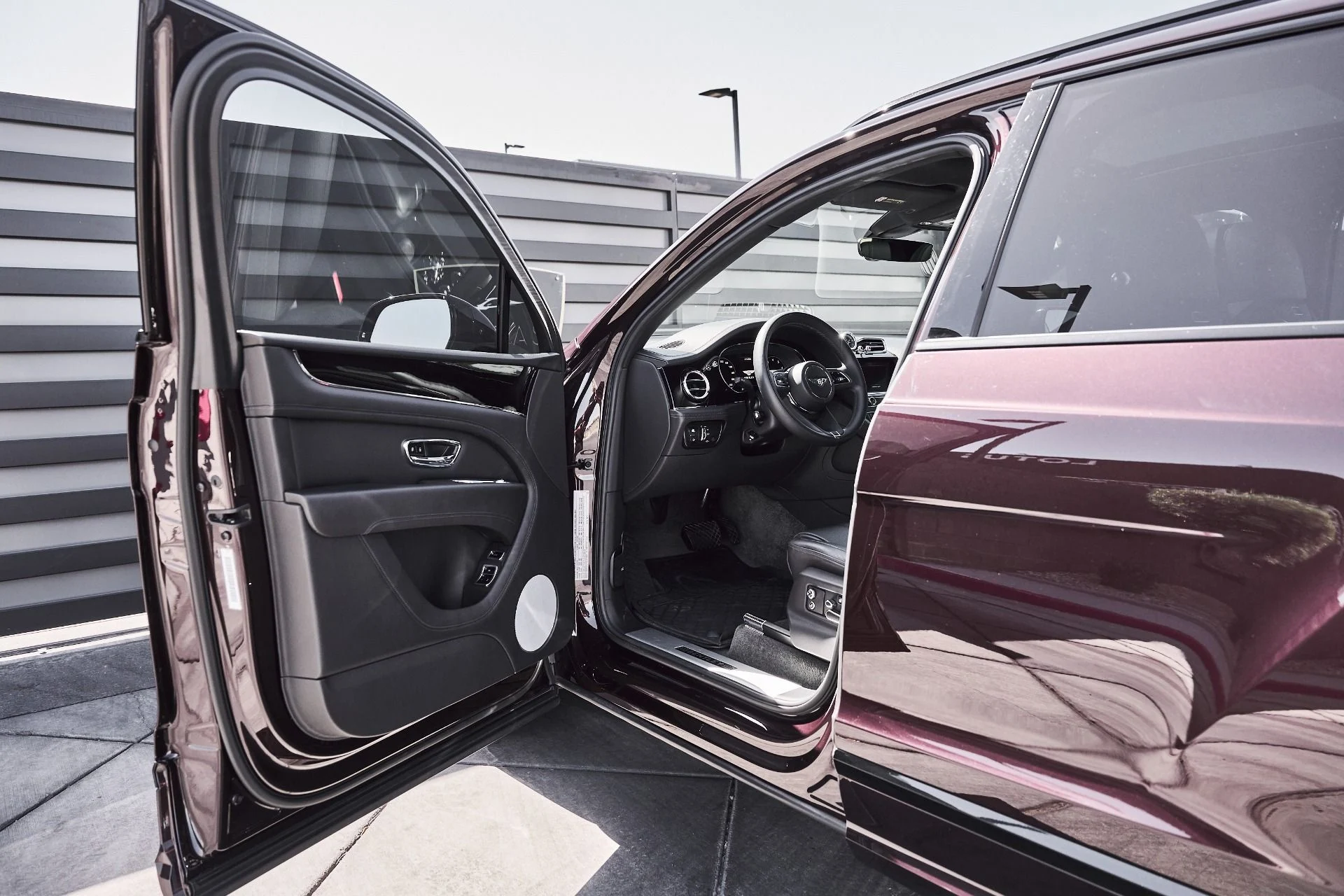 mph027_435369373_Used_2022_Bentley_Bentayga_S_1781229434_37fdd6a5c1