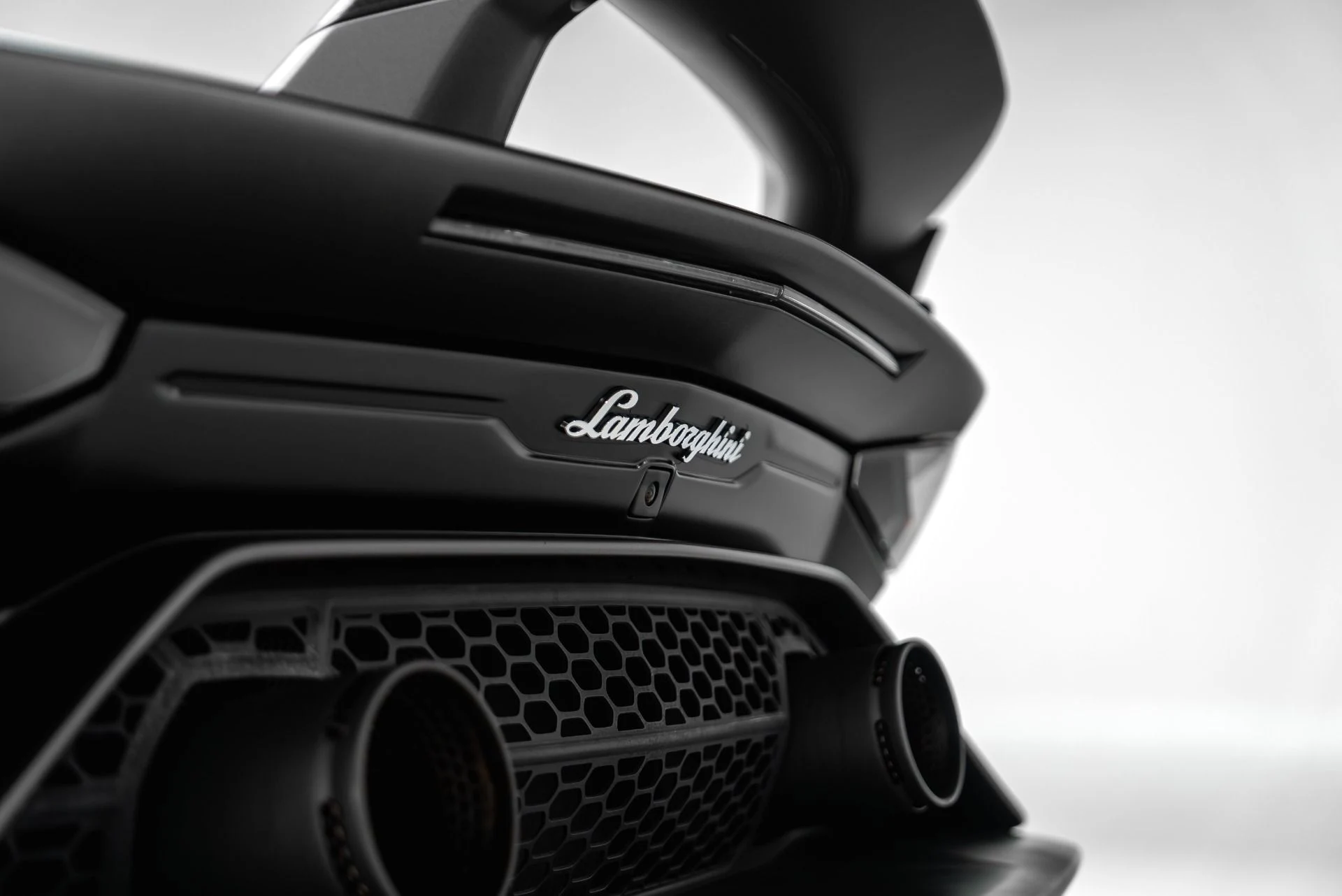 mph027_437794580_Used_2020_Lamborghini_Aventador_LP_770_4_SVJ_1780965704_ef8eb37094