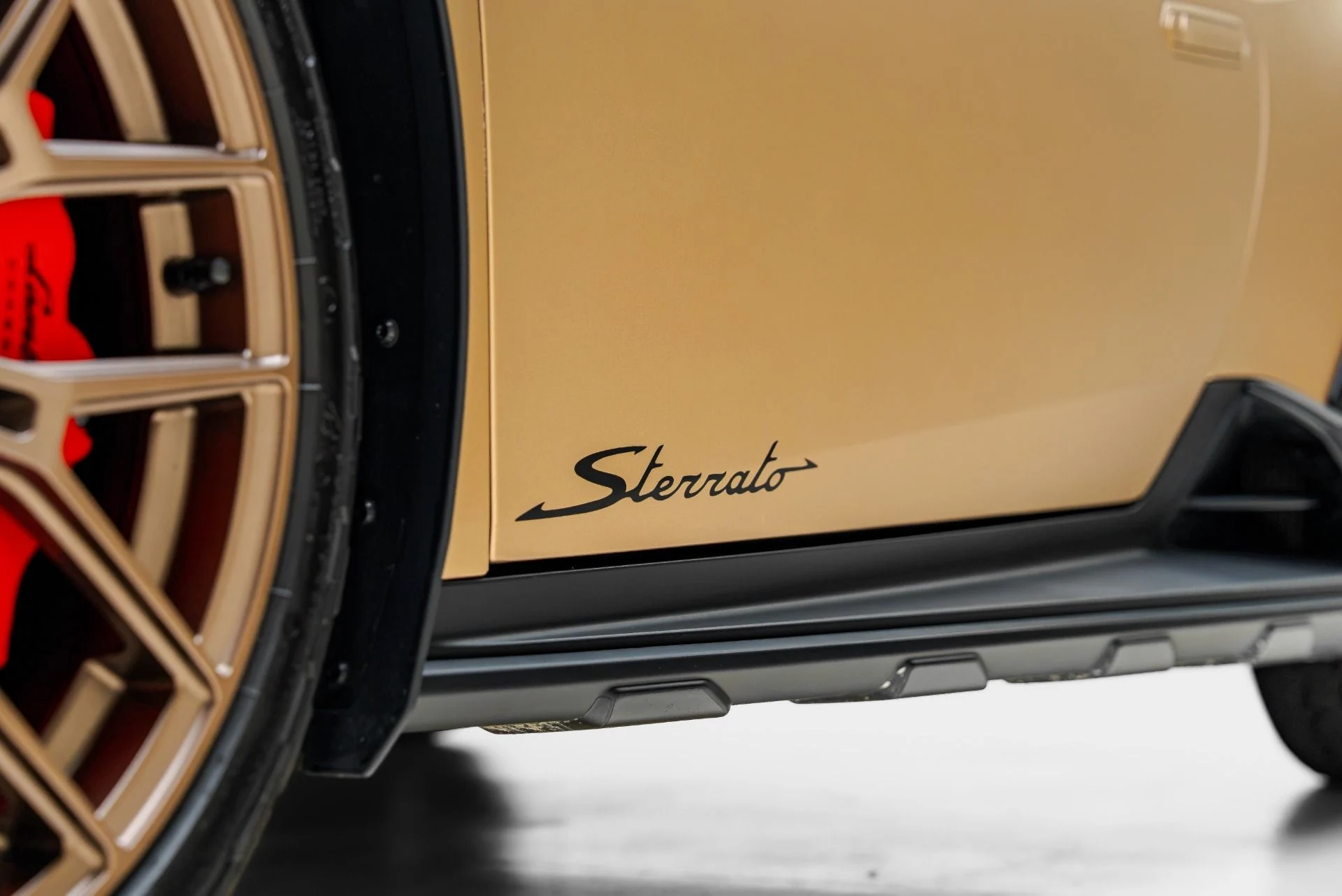 mph027_456146667_Used_2024_Lamborghini_Huracan_Sterrato_1786041507_d0e43bce87