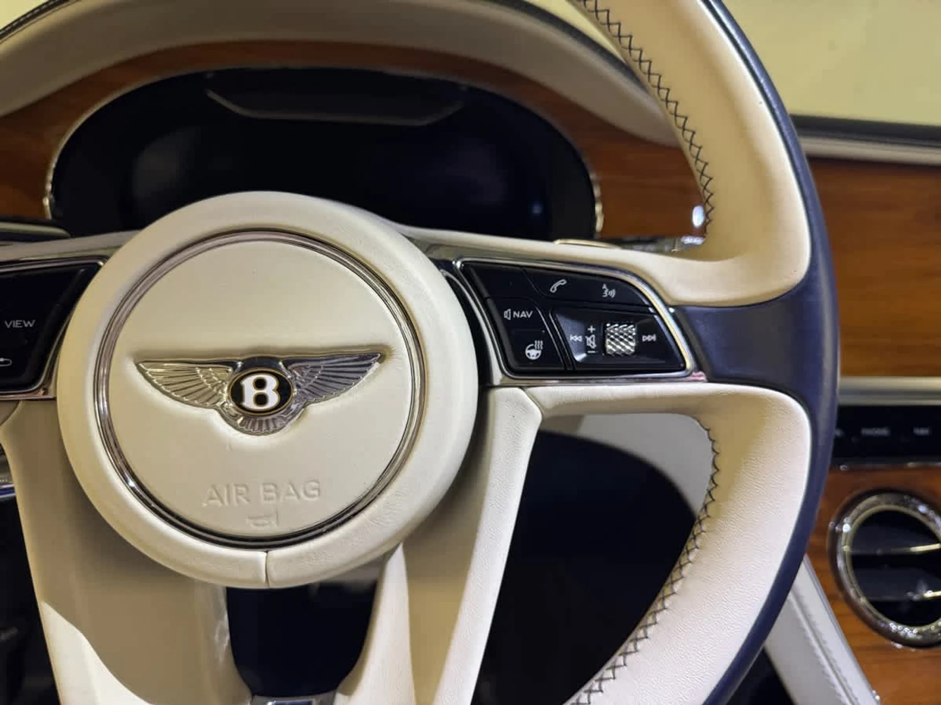 mph027_465258023_fa0a6d5fe427f440d434f89a706d2517x_3ca7c5546b