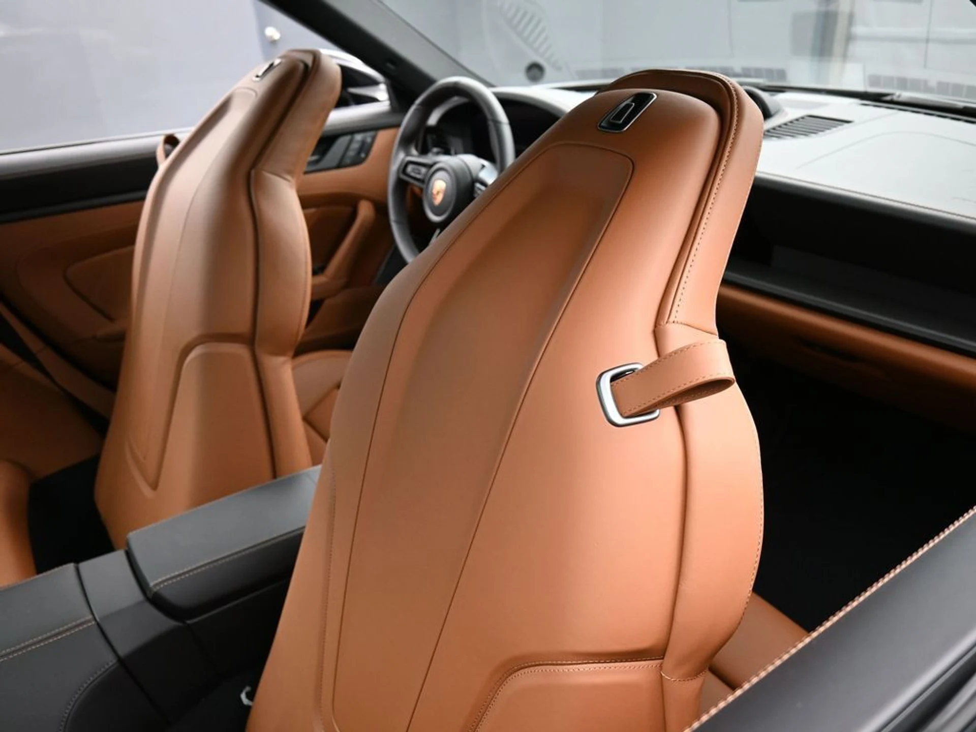 mph027_466626875_588904ae_b83c_4f37_8d45_30a696d7f677_f9b83f4ecd