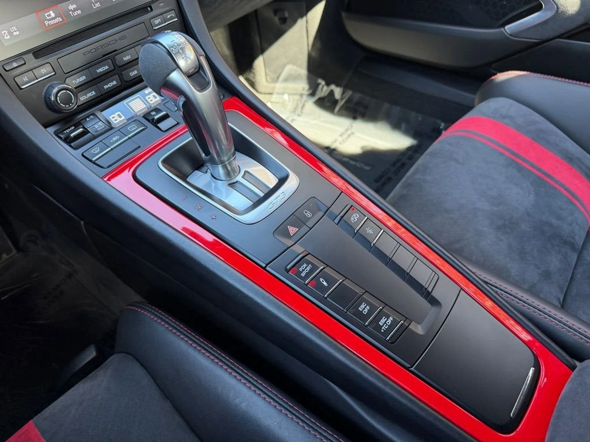 mph027_47782945_a9180e0d60e940d296ec9bbfb15f50b5_9645268b29