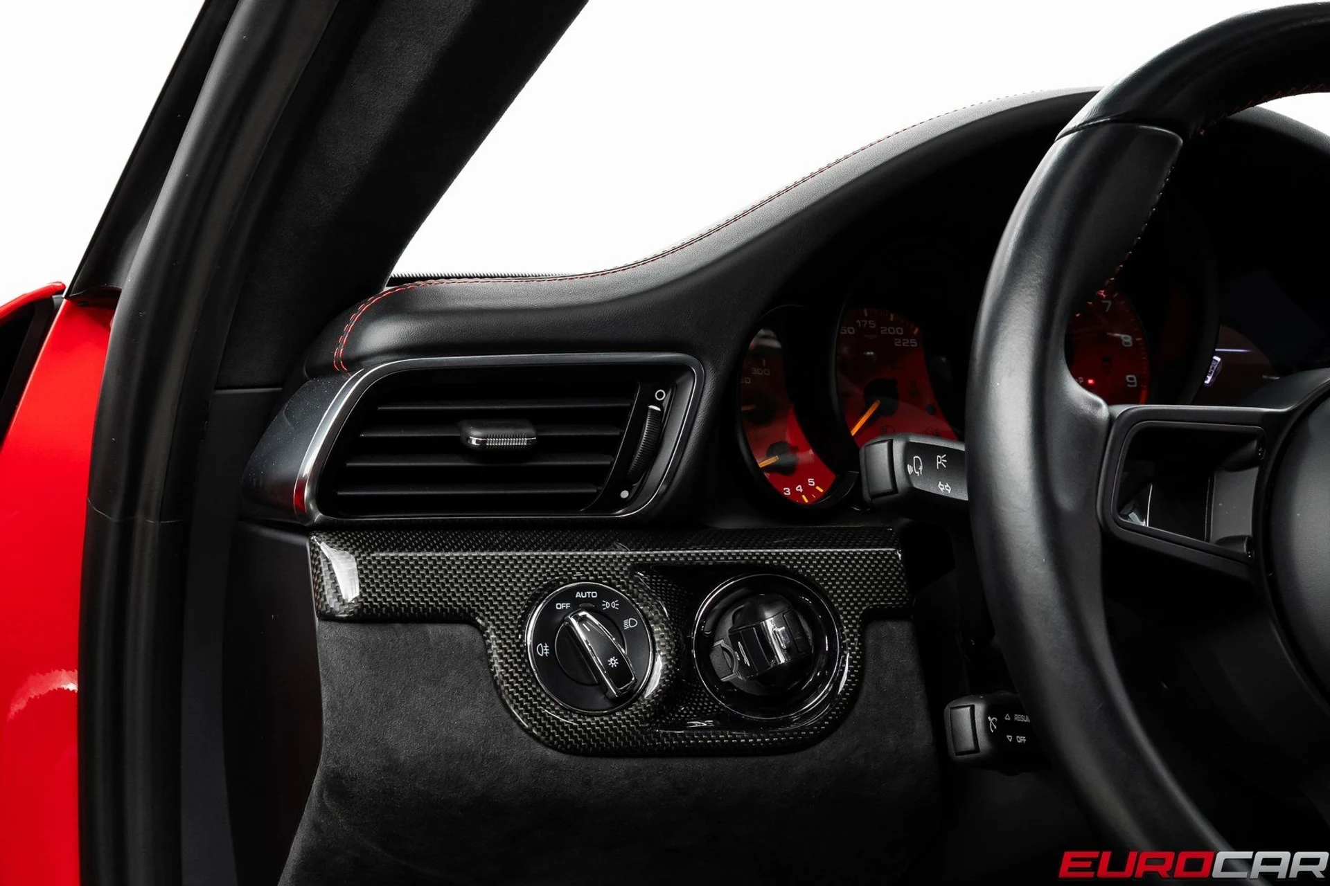 mph027_485461192_image_28_bfda93f67f