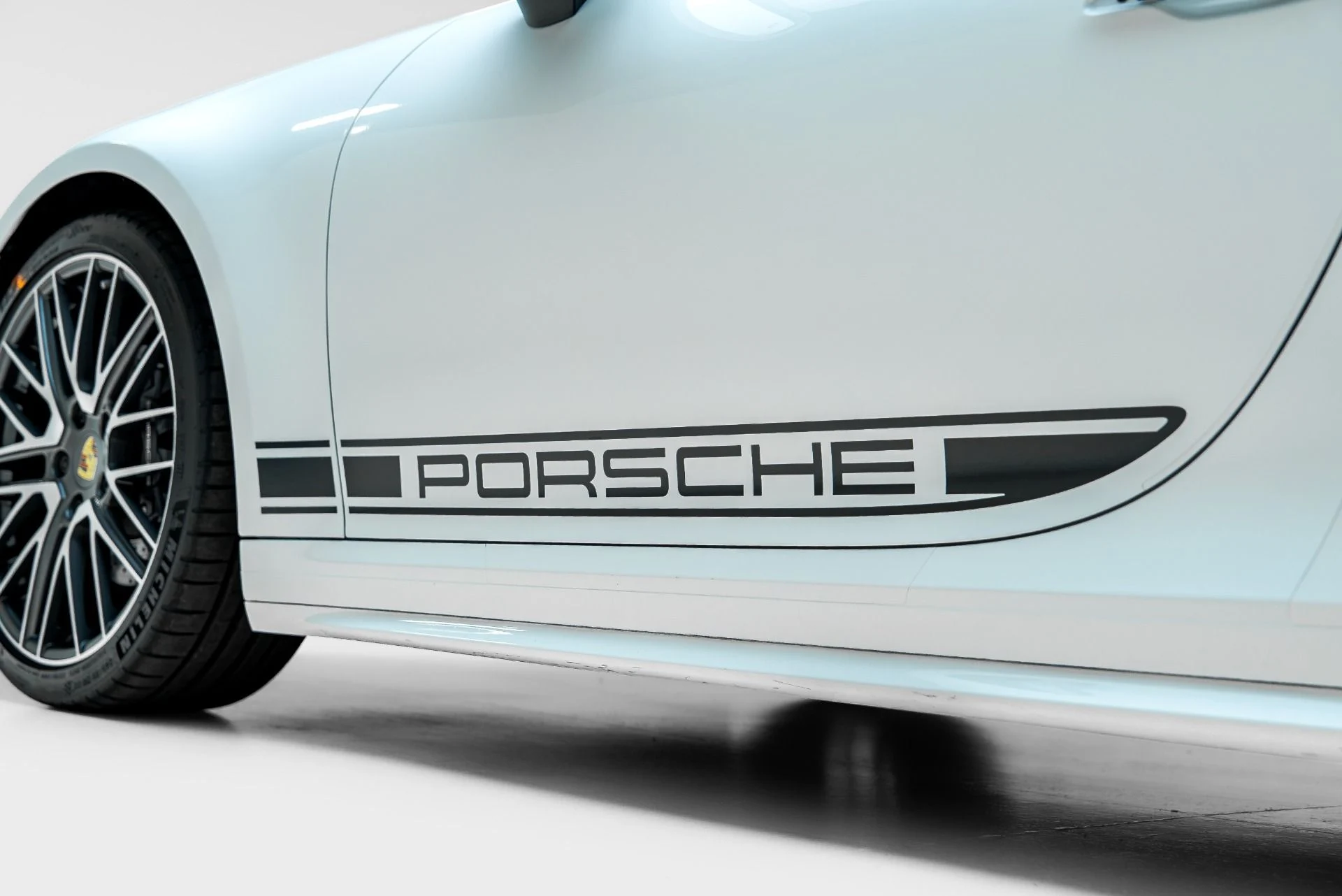 mph027_486165275_Used_2024_Porsche_911_Carrera_4_1789493856_f696a00e79