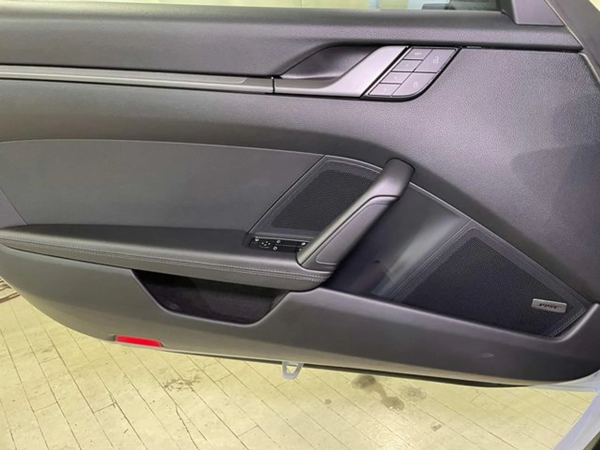 mph027_496754559_eeaff66910697b9ee182e4fab78088e9x_203fa6952b