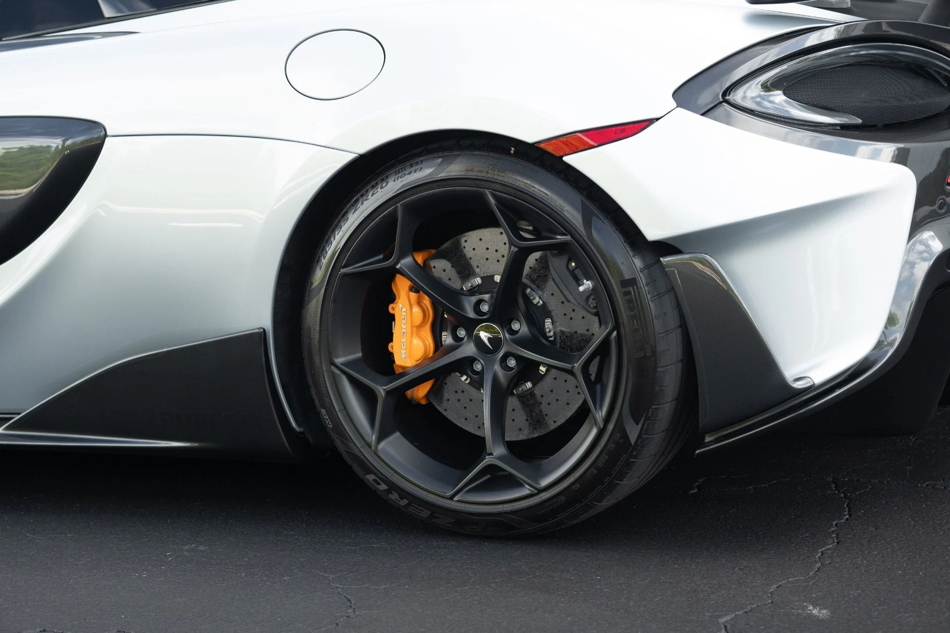 mph027_502233764_Used_2020_Mc_Laren_600_LT_Spider_1759250261_e0db17bc1f