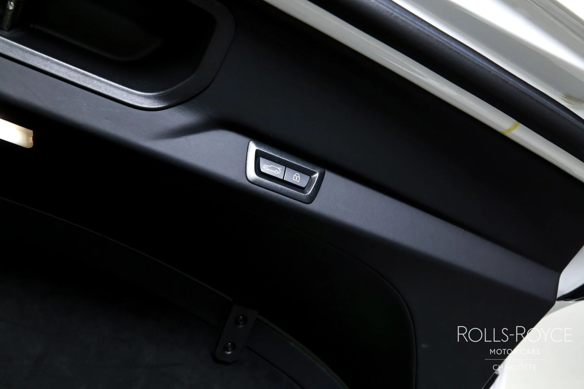 mph027_503283509_Used_2022_Rolls_Royce_Cullinan_1773253709_d75f92b299