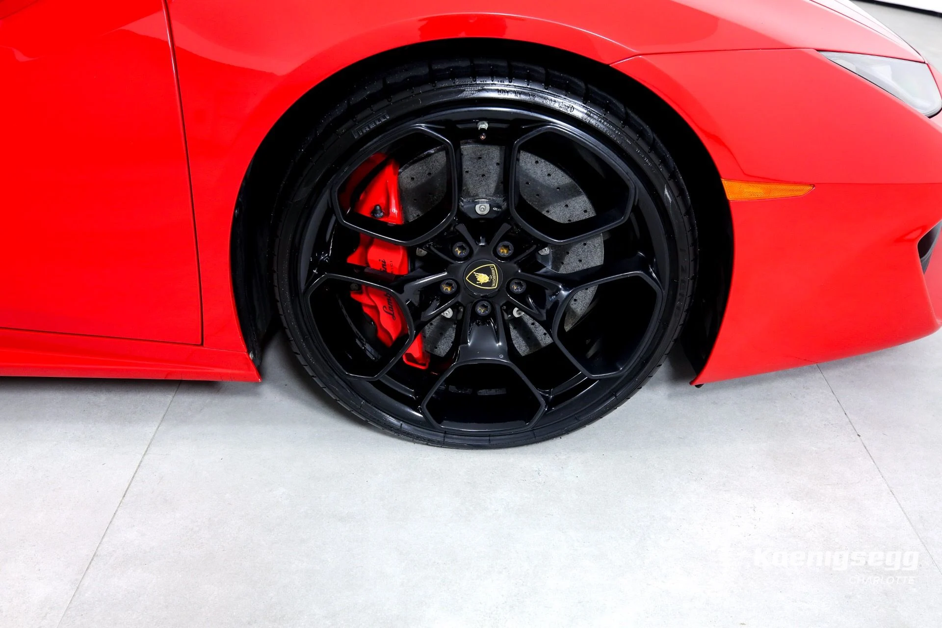 mph027_505034255_Used_2016_Lamborghini_Huracan_LP_580_2_1694548323_13cbeacbd1