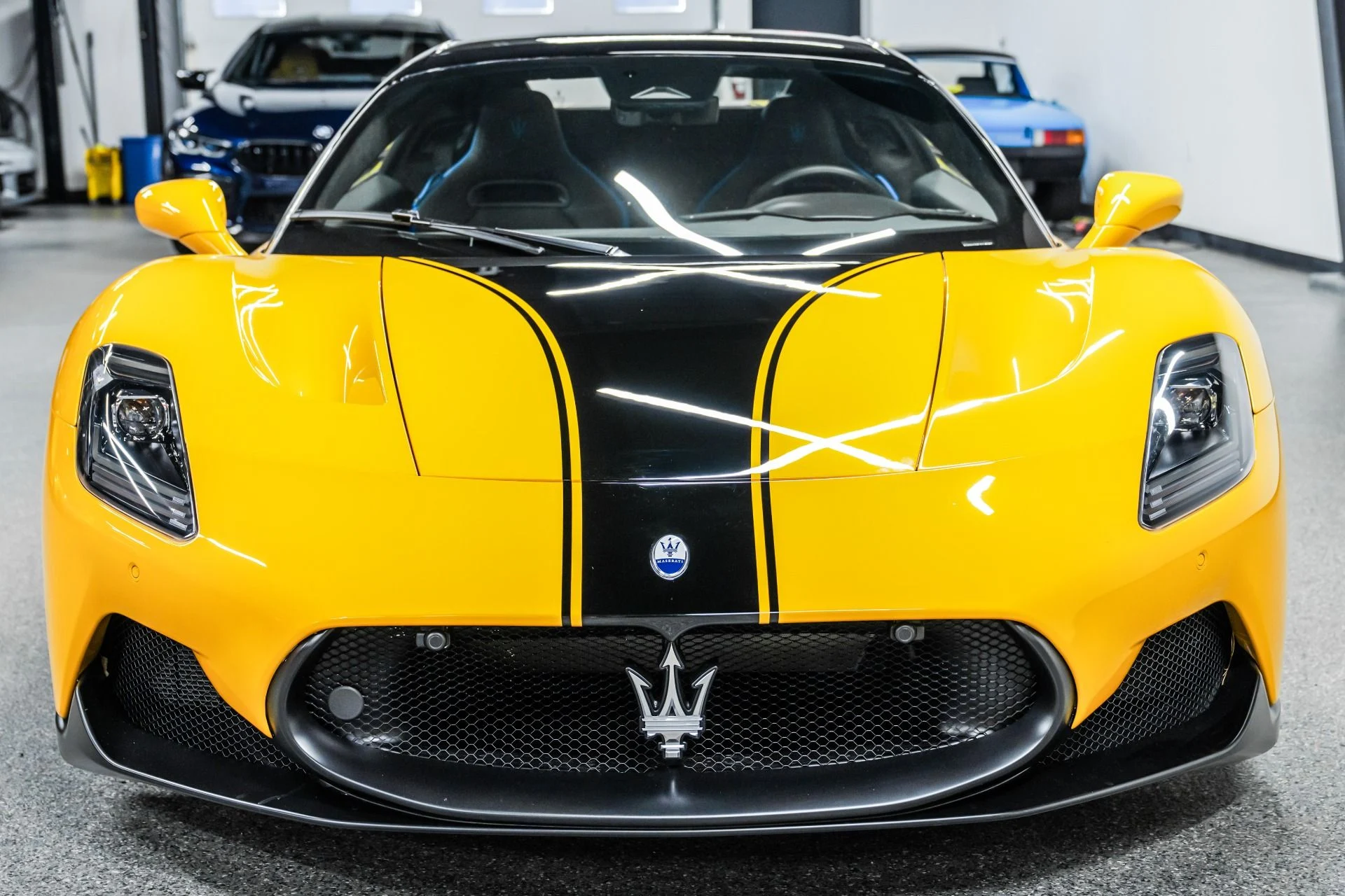 mph027_509147675_Used_2023_Maserati_MC_20_Cielo_193_Miles_Fuoriserie_Color_Interior_Carbon_Fiber_Package_1770052750_1e87b2de51