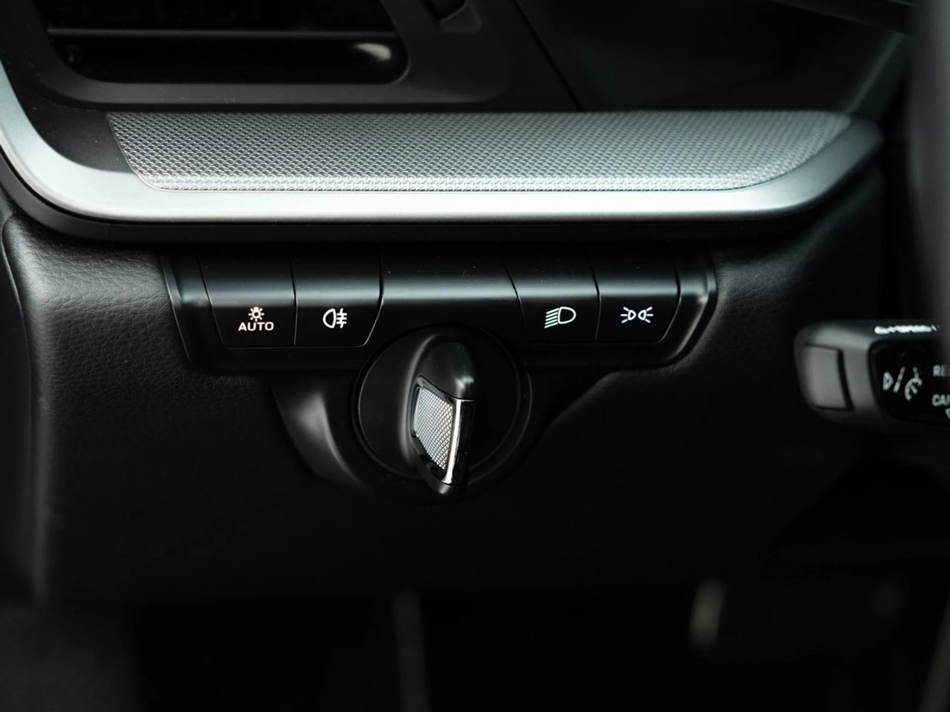 mph027_51889159_6cbe78130c8098d2c4b55cc08458c166_f54ebc3e13