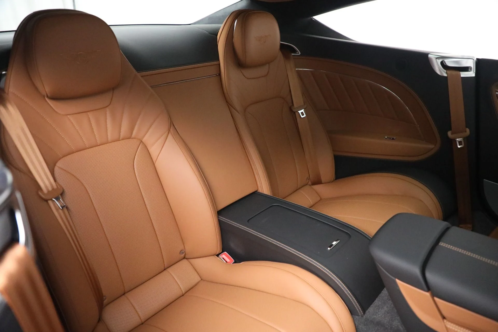 mph027_523100256_New_2024_Bentley_Continental_GT_Edition_8_e9451dc99d