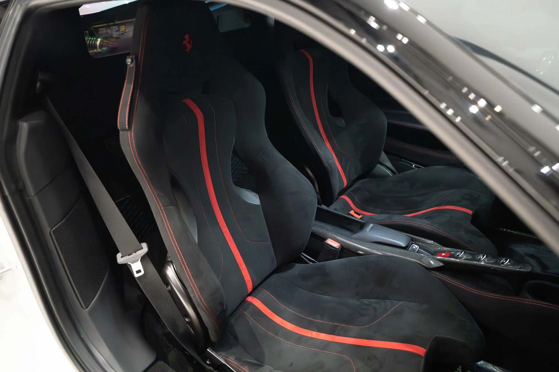 mph027_525435992_12549_p28_l_f35d999193