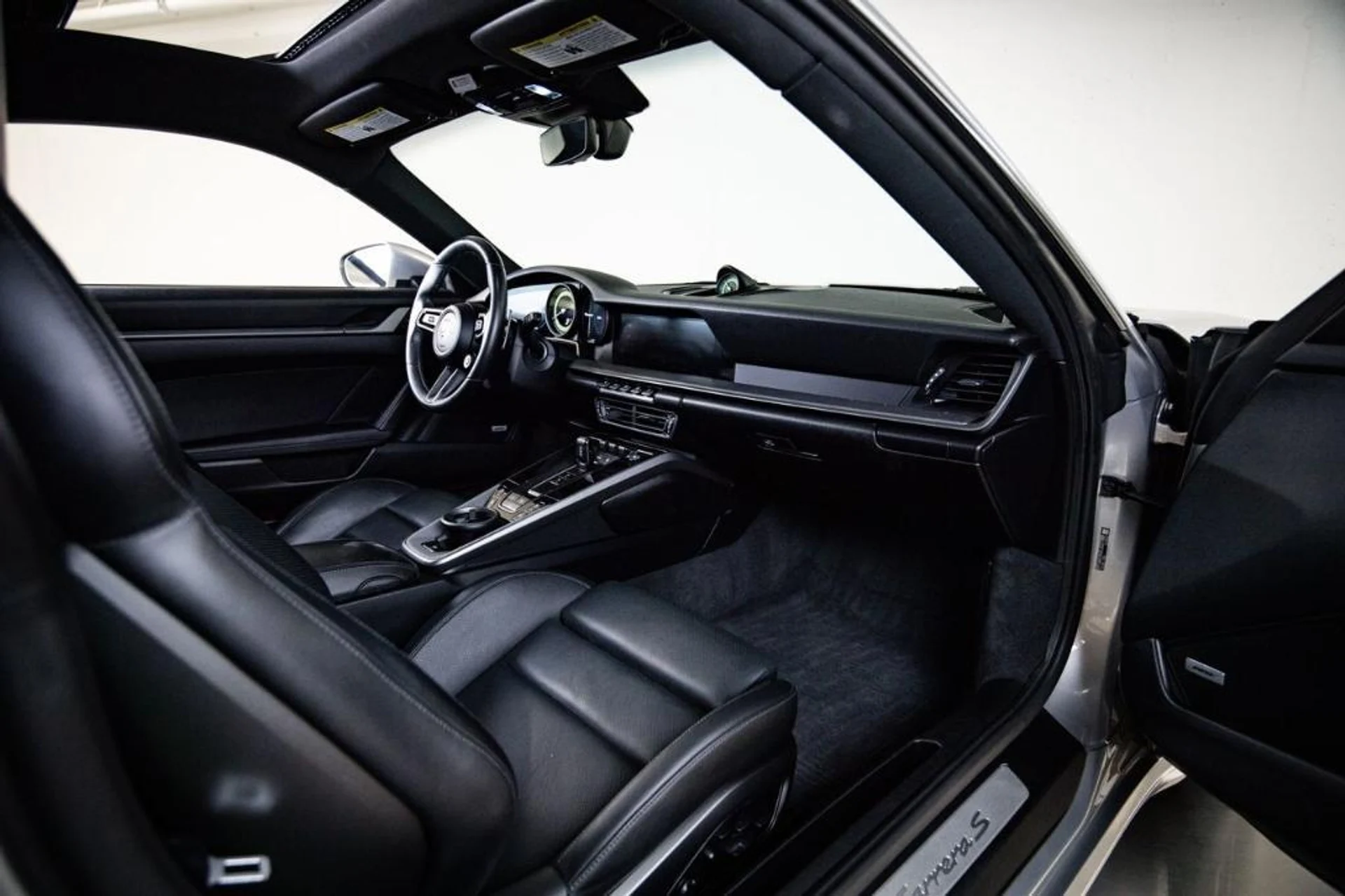 mph027_526010190_yo_DX_Ux_Qxqrwi9n_Q0g_S_e_Ej33_Je_M_61e89ddca2