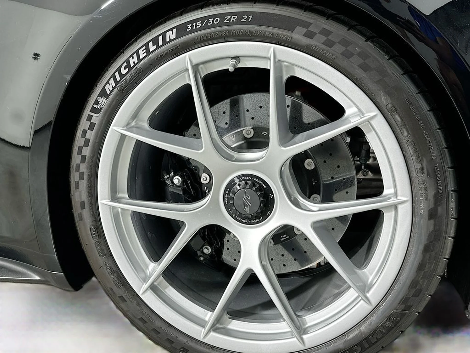 mph027_527038211_cbdb3a487a23bad520d37528430b9ccfx_e3559b4e01