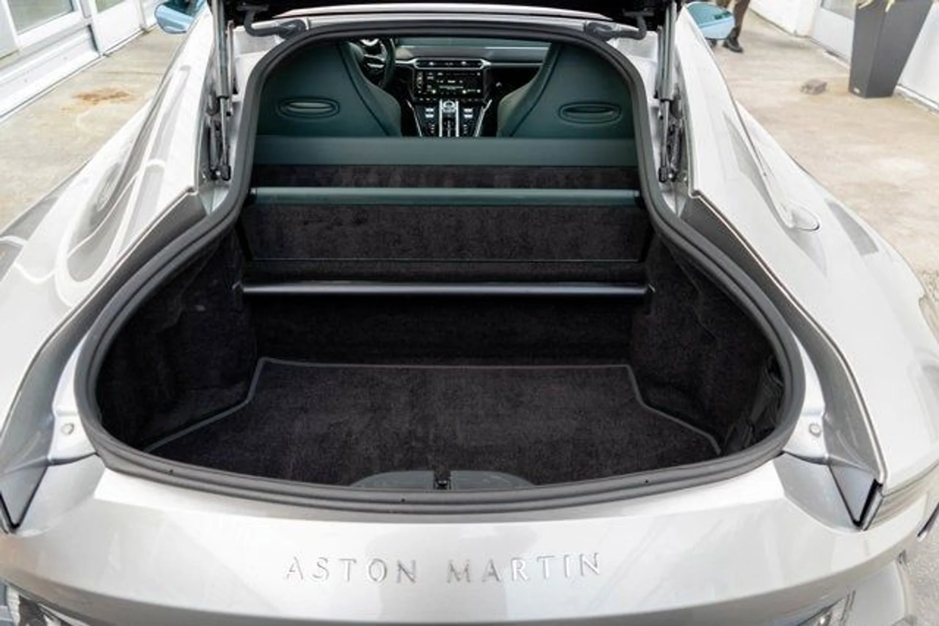 mph027_527451979_28_061b26fa39