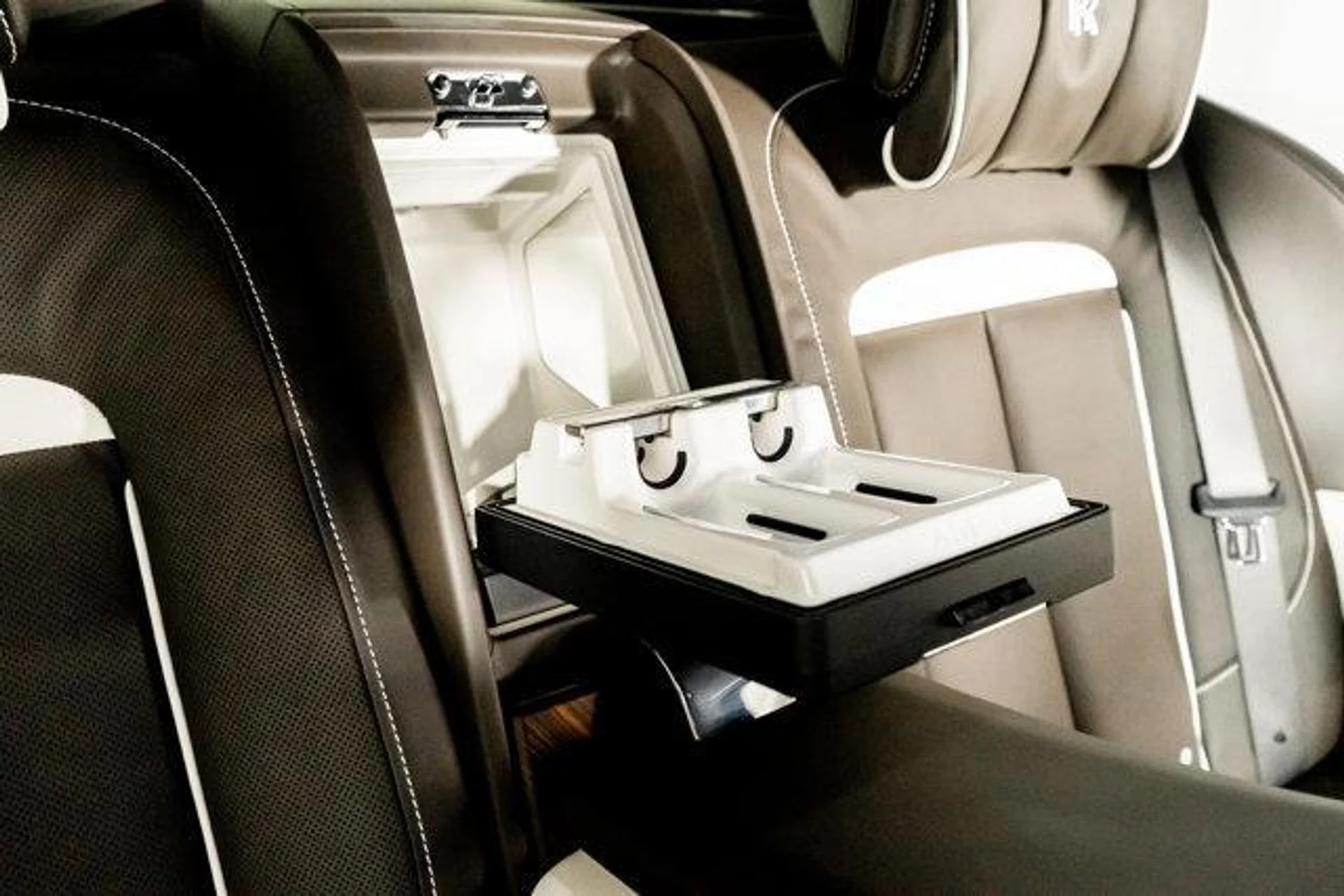 mph027_527532952_UA_807_Ix_Lq_FC_3_IX_8q_Oz1_A7fyd_OP_4_237cb591d3