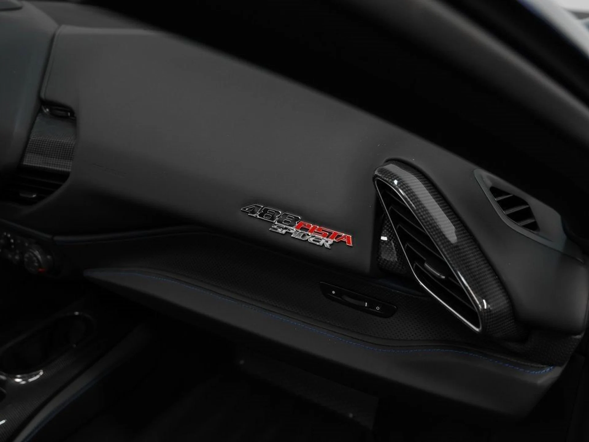 mph027_531476120_28_2fb8298022