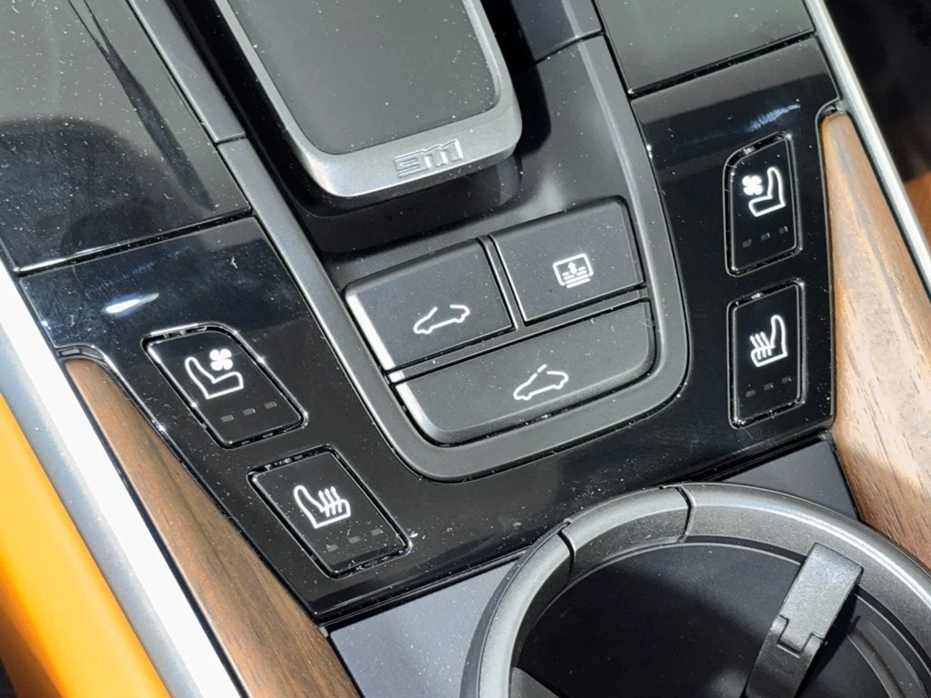 mph027_535418540_28_ebec8aea8a