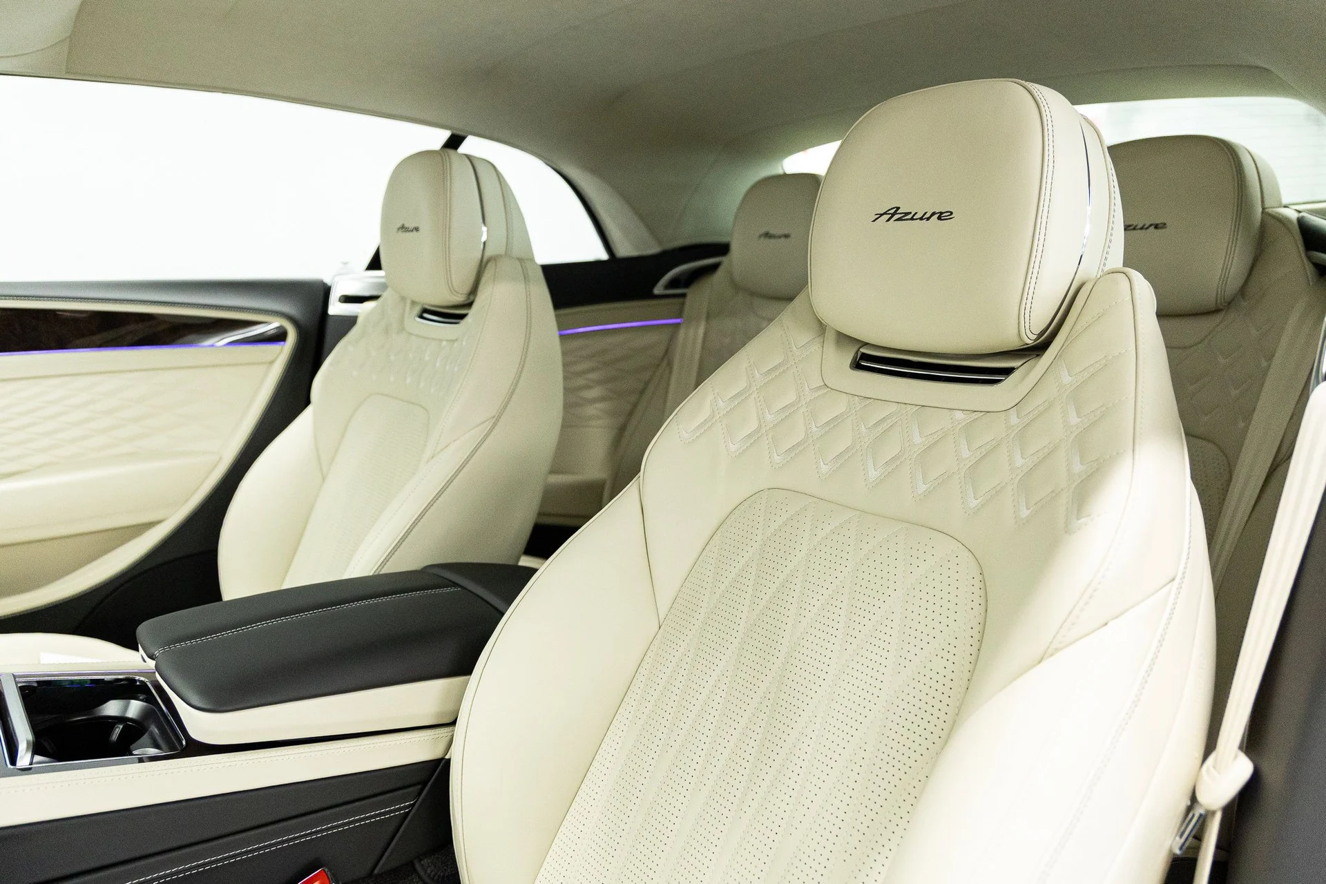 mph027_537440764_fd191e6998efec2c7d98e194ac1940dax_34d4038b63