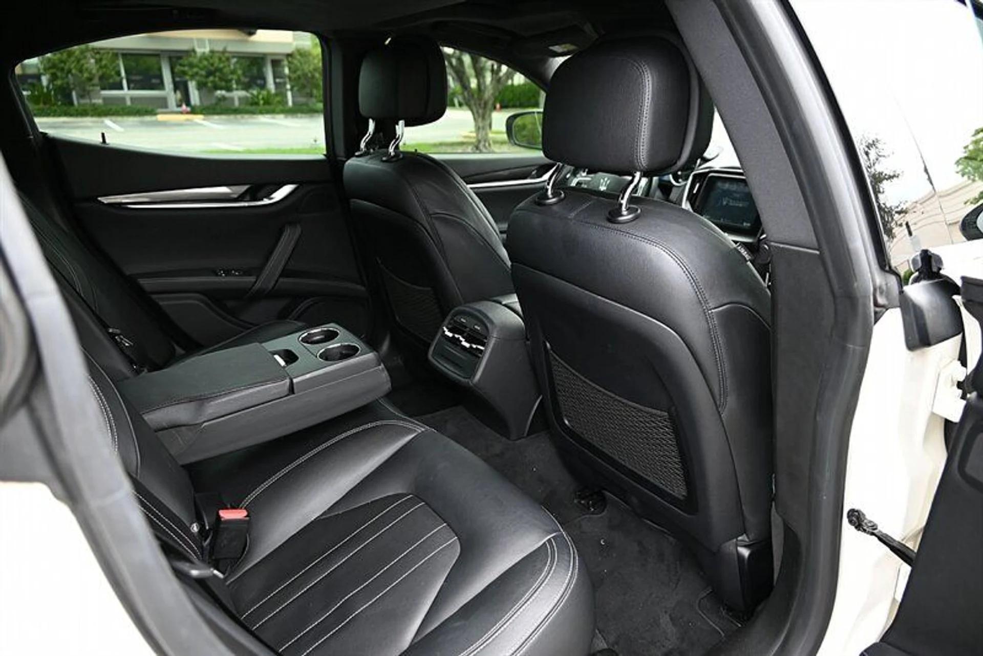 mph027_54261735_c0254d0226_800_c93d582411