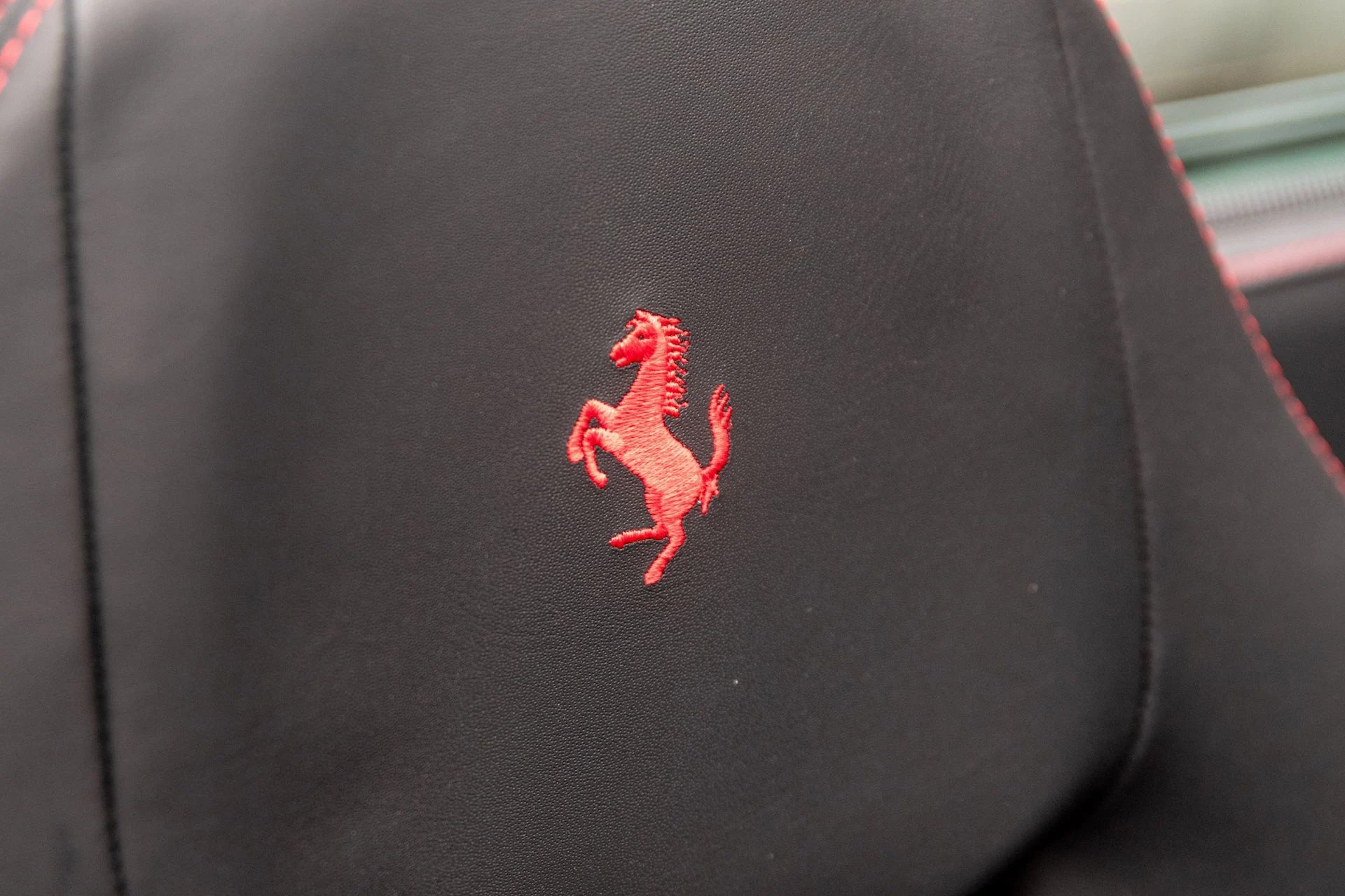 mph027_544070265_57524bf98b424effb7390263d2e4ba3e_bc696b16da