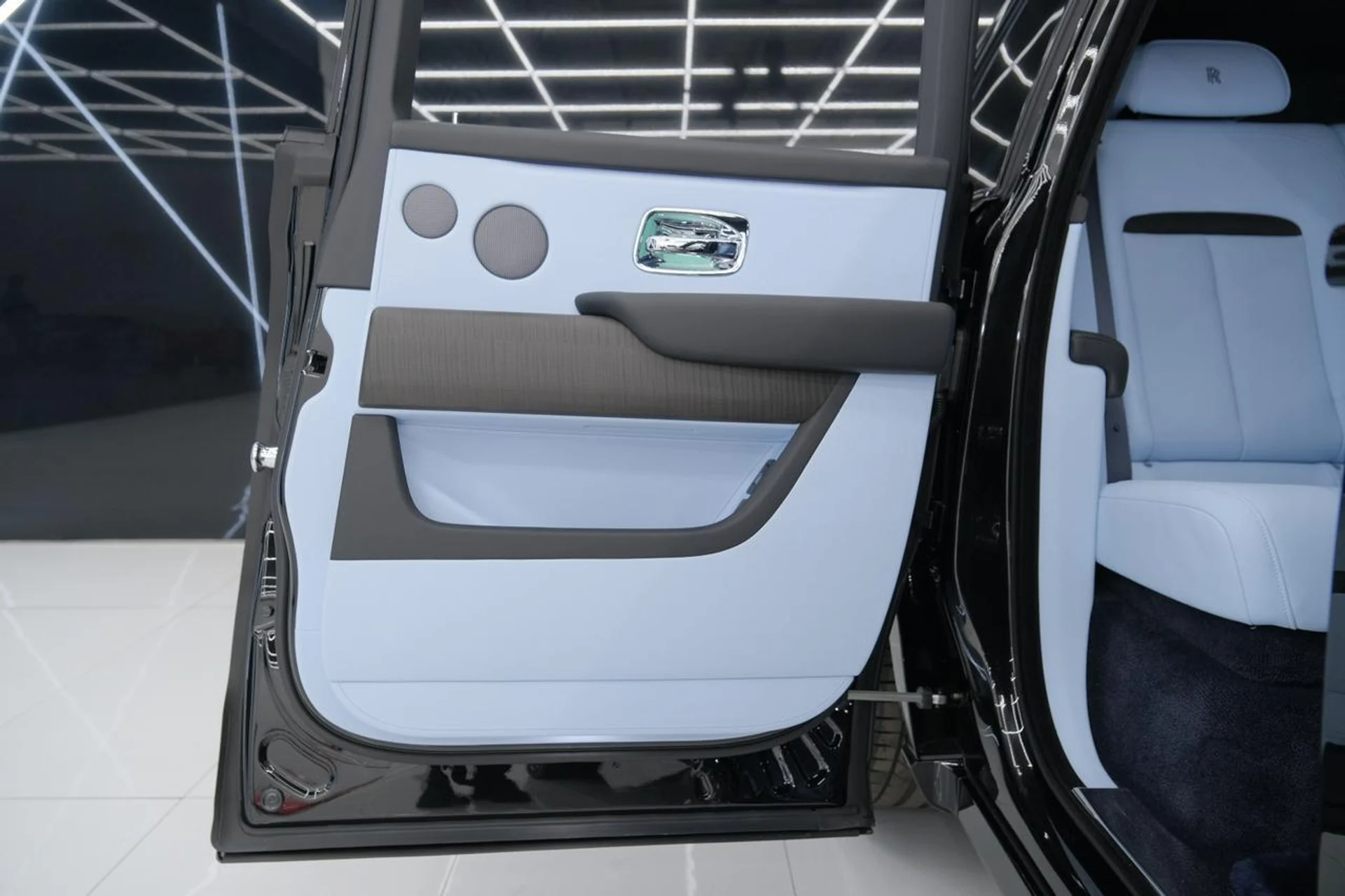 mph027_549546054_2452e7308c706d411b306166592f8f03_85b68d4cc4