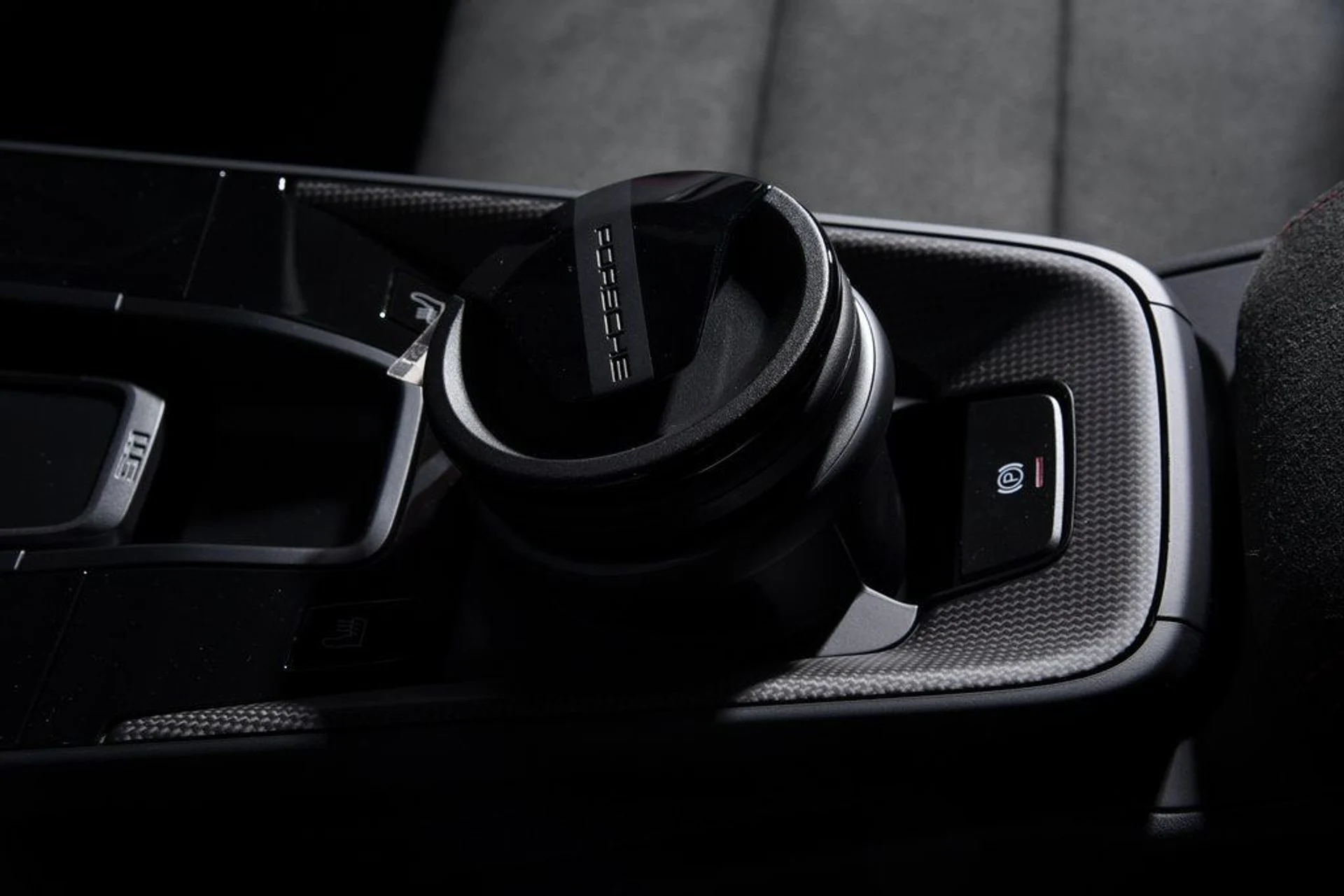 mph027_550874078_f95cfc193ffb5d478aa69e27e7b7ab42_af0ede9b32