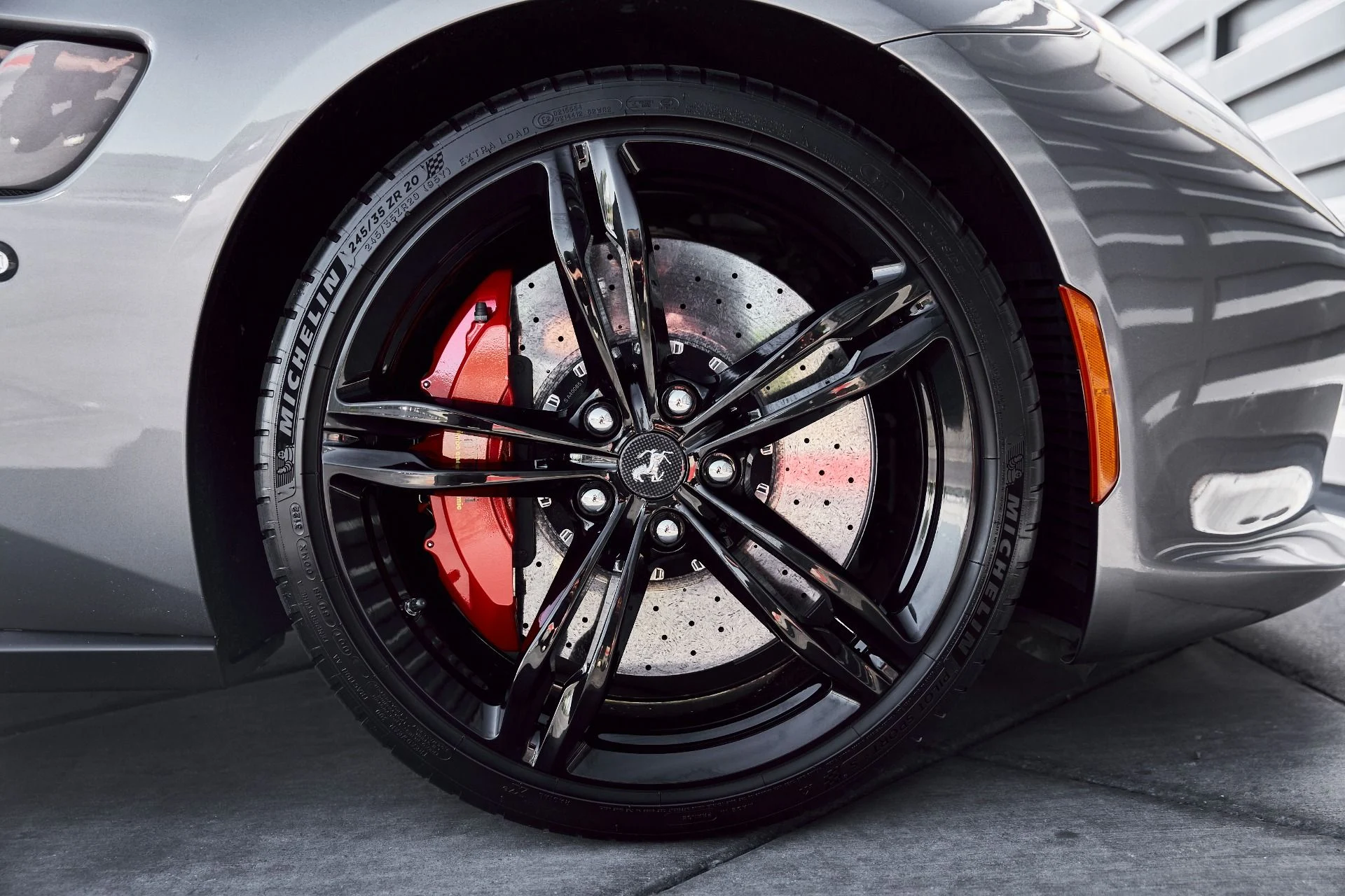 mph027_576087137_Used_2020_Ferrari_GTC_4_Lusso_V12_1773162245_17ea3d76aa