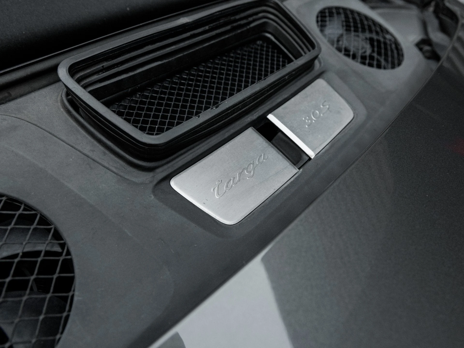 mph027_58109431_28_1c3dd2fda6