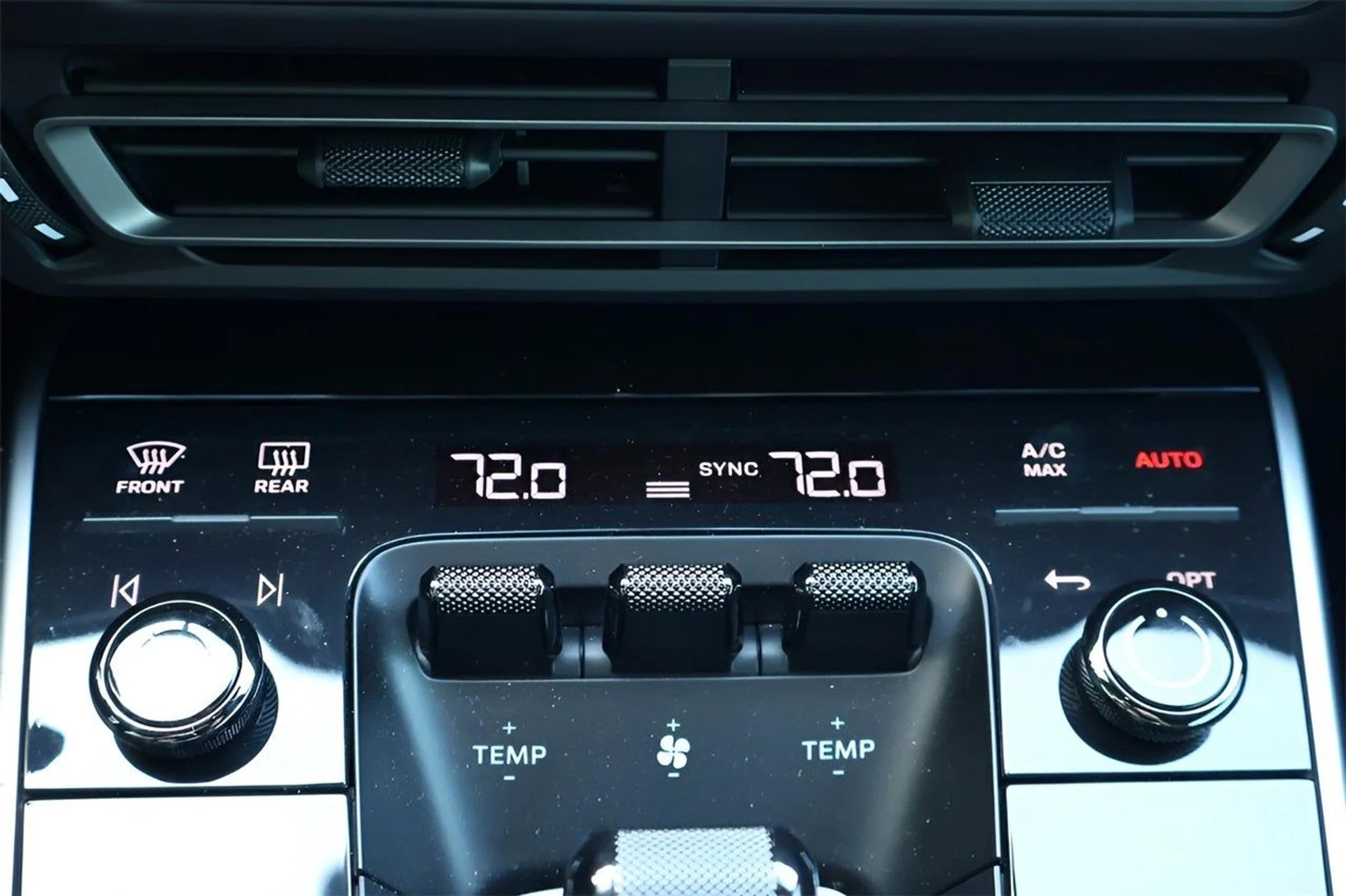 mph027_581597504_28_fb508071a9