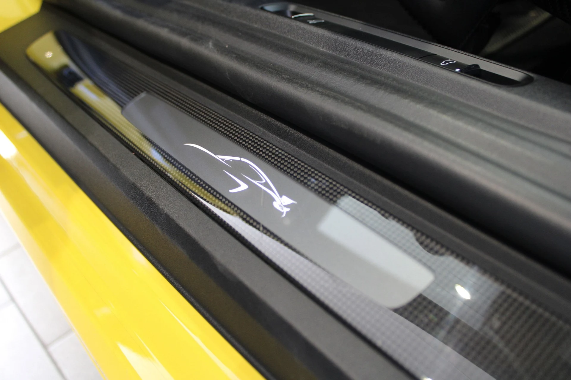 mph027_582546042_d140a6bf0a593d7d6f8a8f68e2bd5df1x_d863385d66