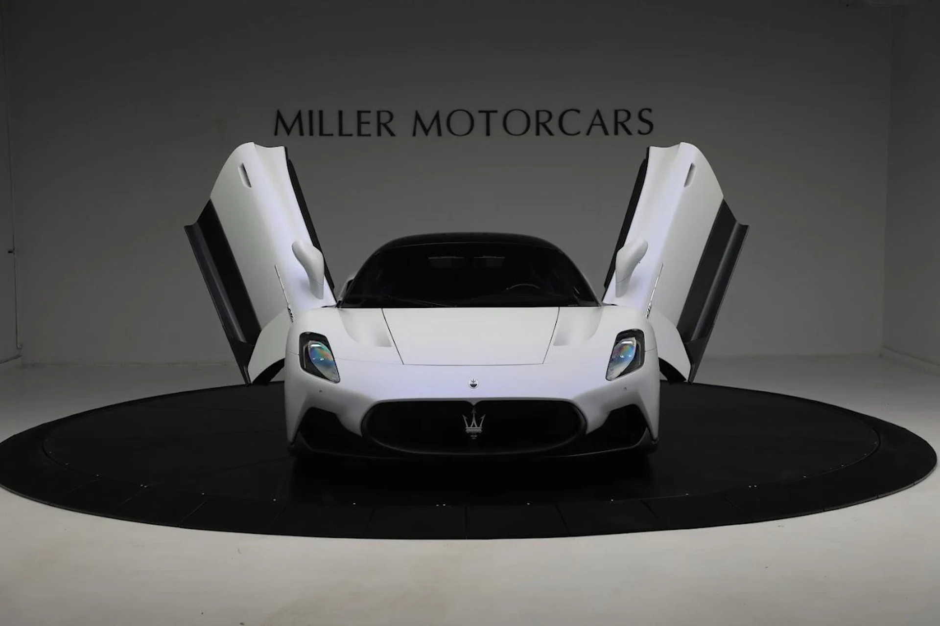 mph027_586039547_Used_2022_Maserati_MC_20_dea10847be