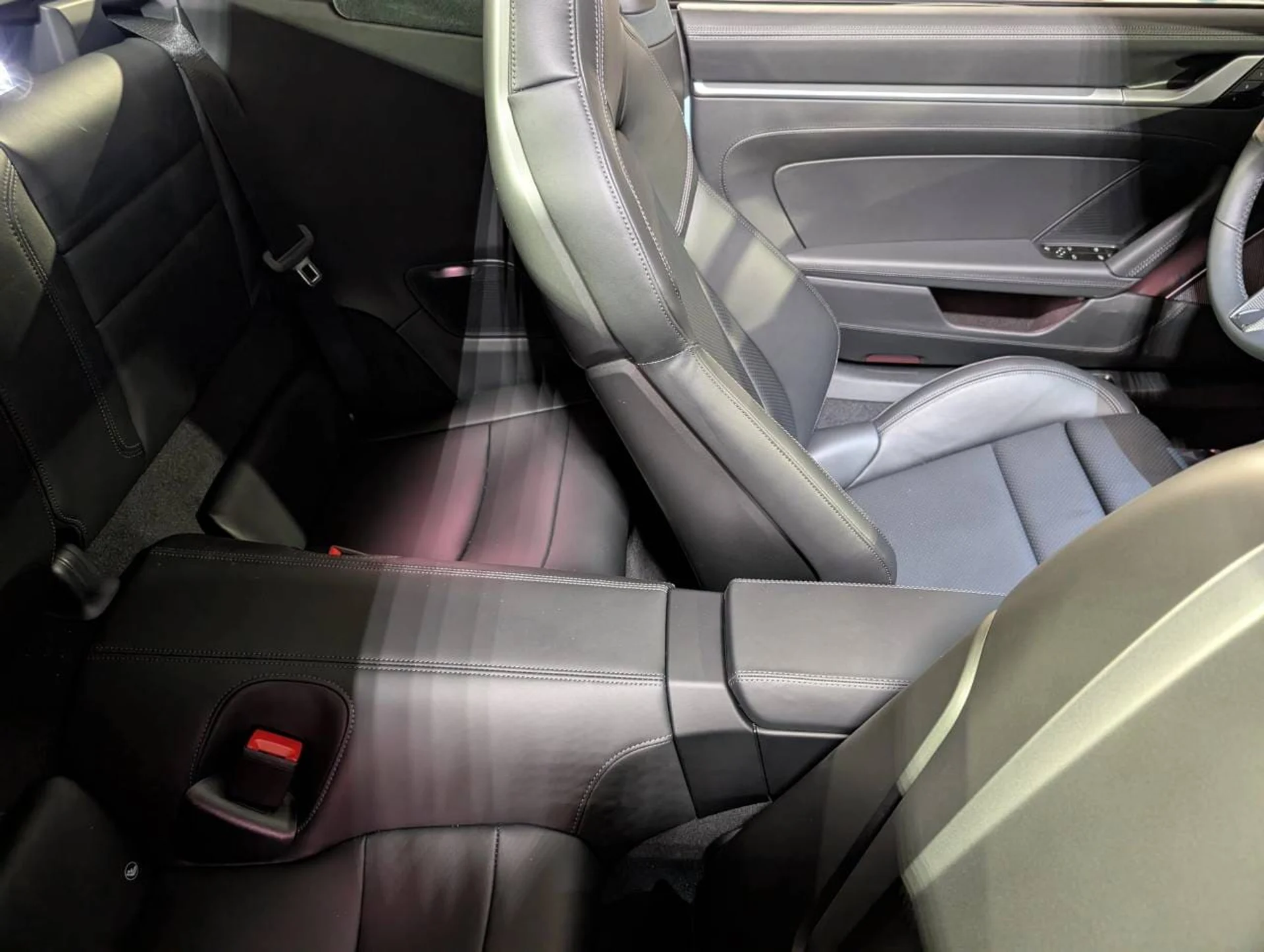 mph027_586966471_f55929f7e7adcb42f695d95968b195dbx_adbcc2b2b3