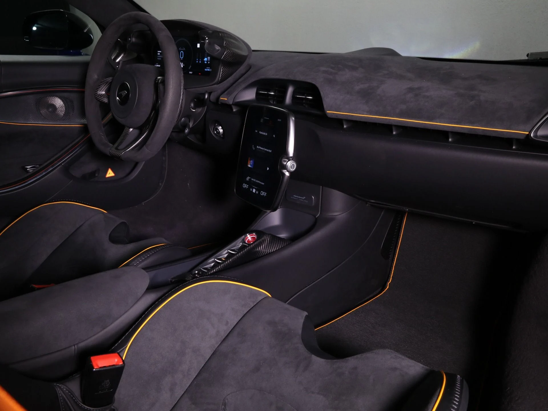 mph027_591052564_Used_2023_Mc_Laren_Artura_Performance_1751935312_04496f81e1