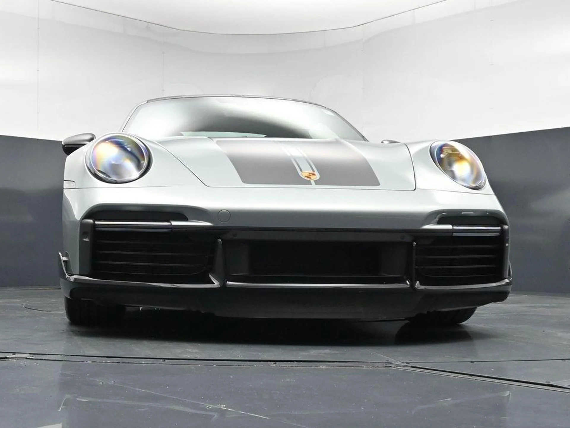 mph027_591829312_t6_FC_Hut_Utn3_Ex5_X1lw_WV_Csd_BWI_ba976a1518