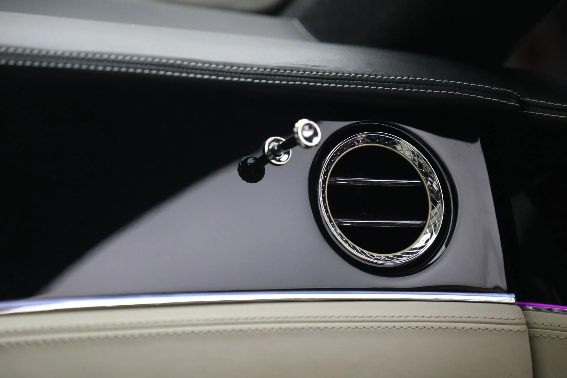 mph027_594618614_Used_2021_Bentley_Continental_GT_1784057554_3df61e9bb5
