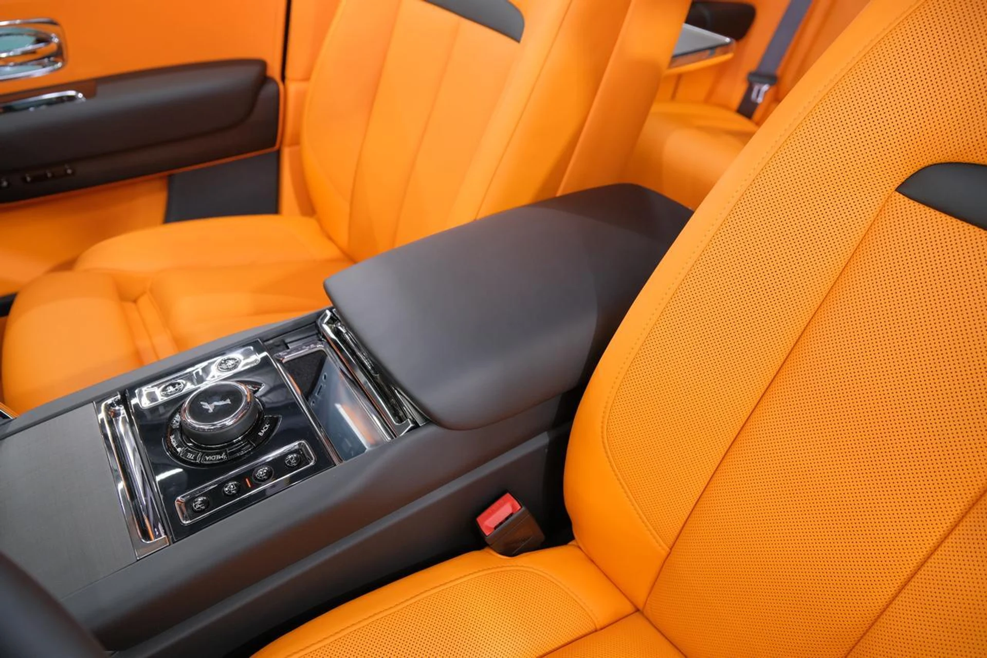 mph027_601099035_36da045b460e007fe71ba6606fa323a7_3ffbba63f1