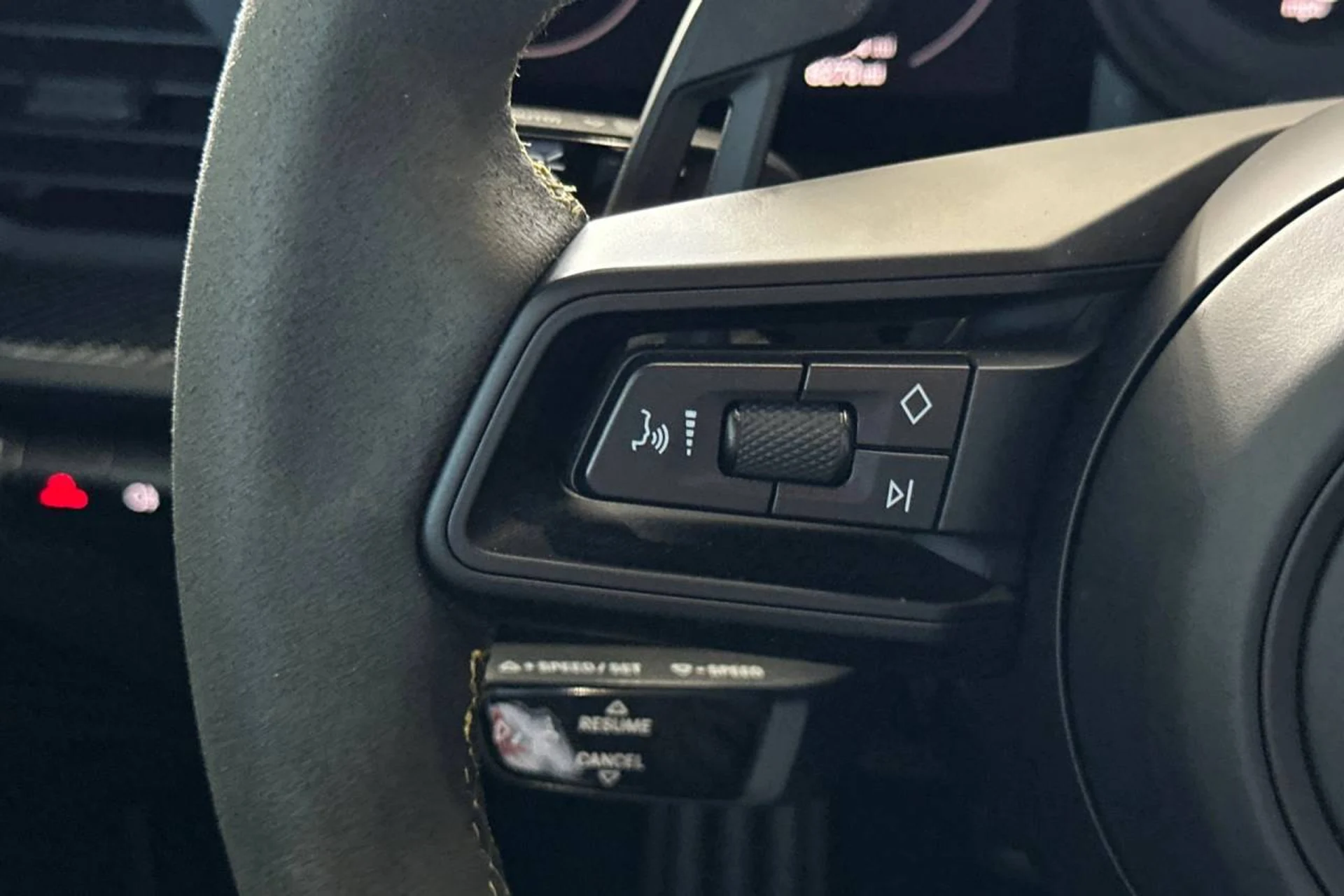 mph027_607692072_1280_af0538b0b0