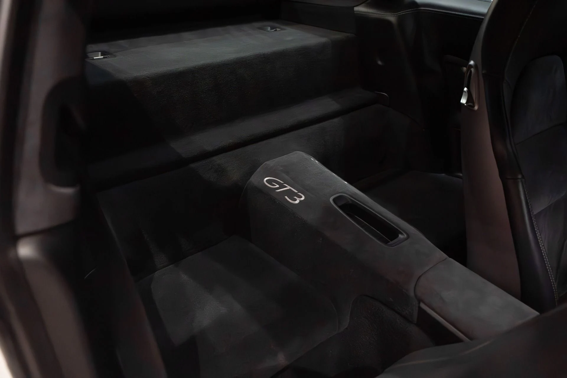 mph027_60793101_13450_p28_l_326fca4c21