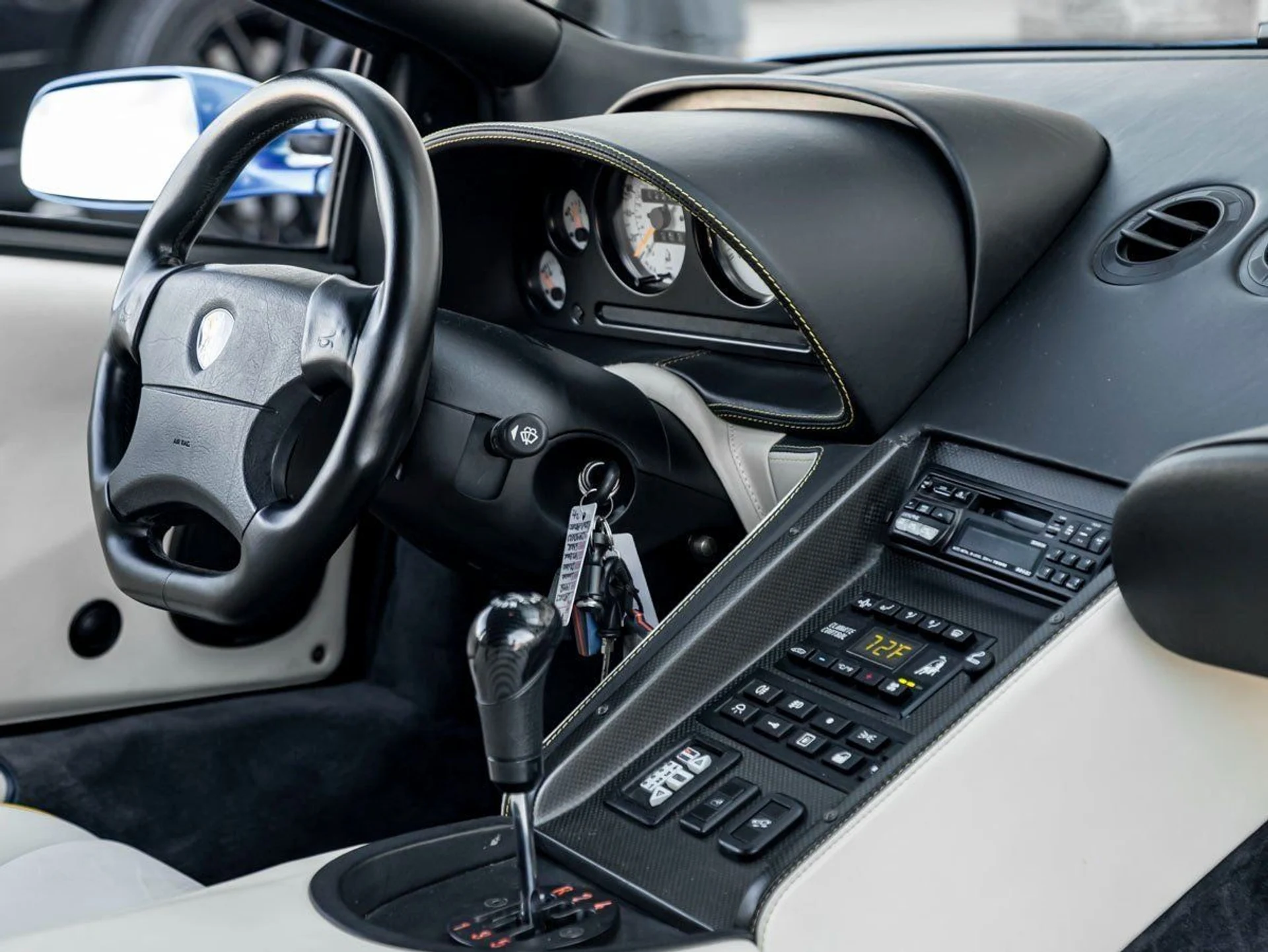 mph027_608317321_28_7ecdd3081a