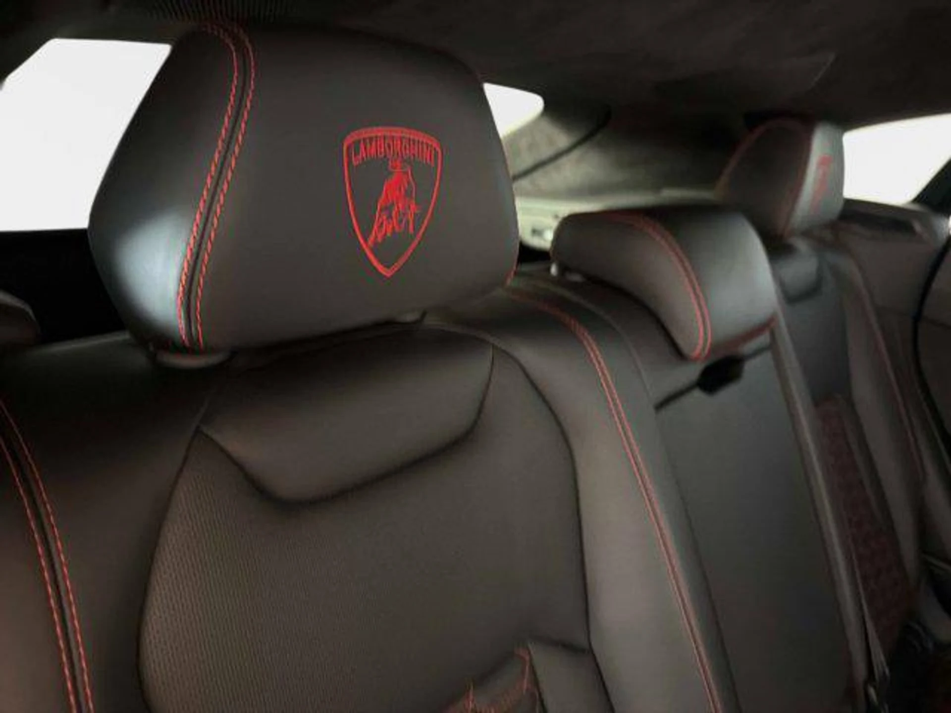 mph027_616555958_o5_P14_Cfw4_Ccab_A_Ku4v_Kmz_HC_Go_Bg_46cfac69c5