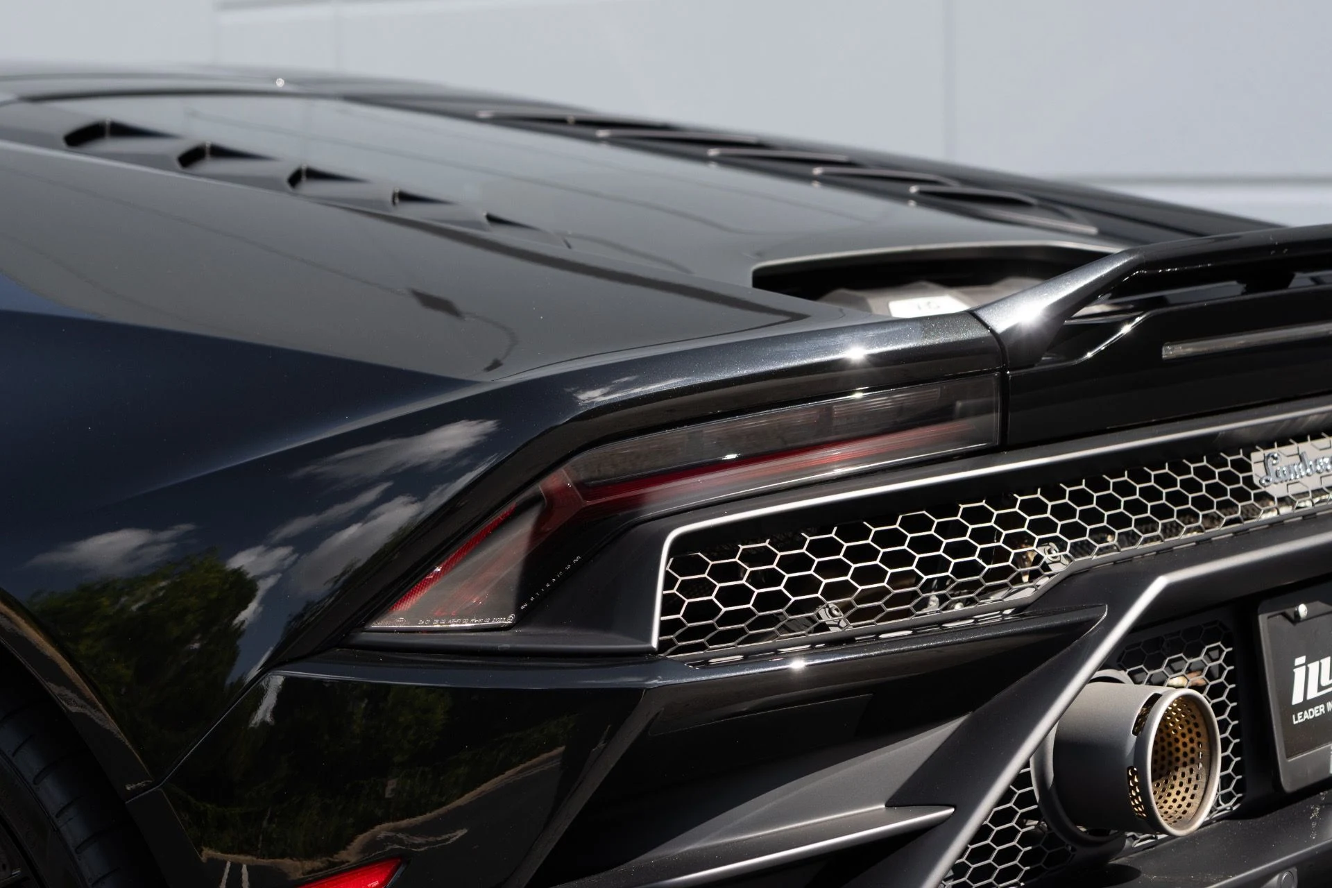 mph027_616592629_Used_2022_Lamborghini_Huracan_EVO_1764129423_a69028a5fd