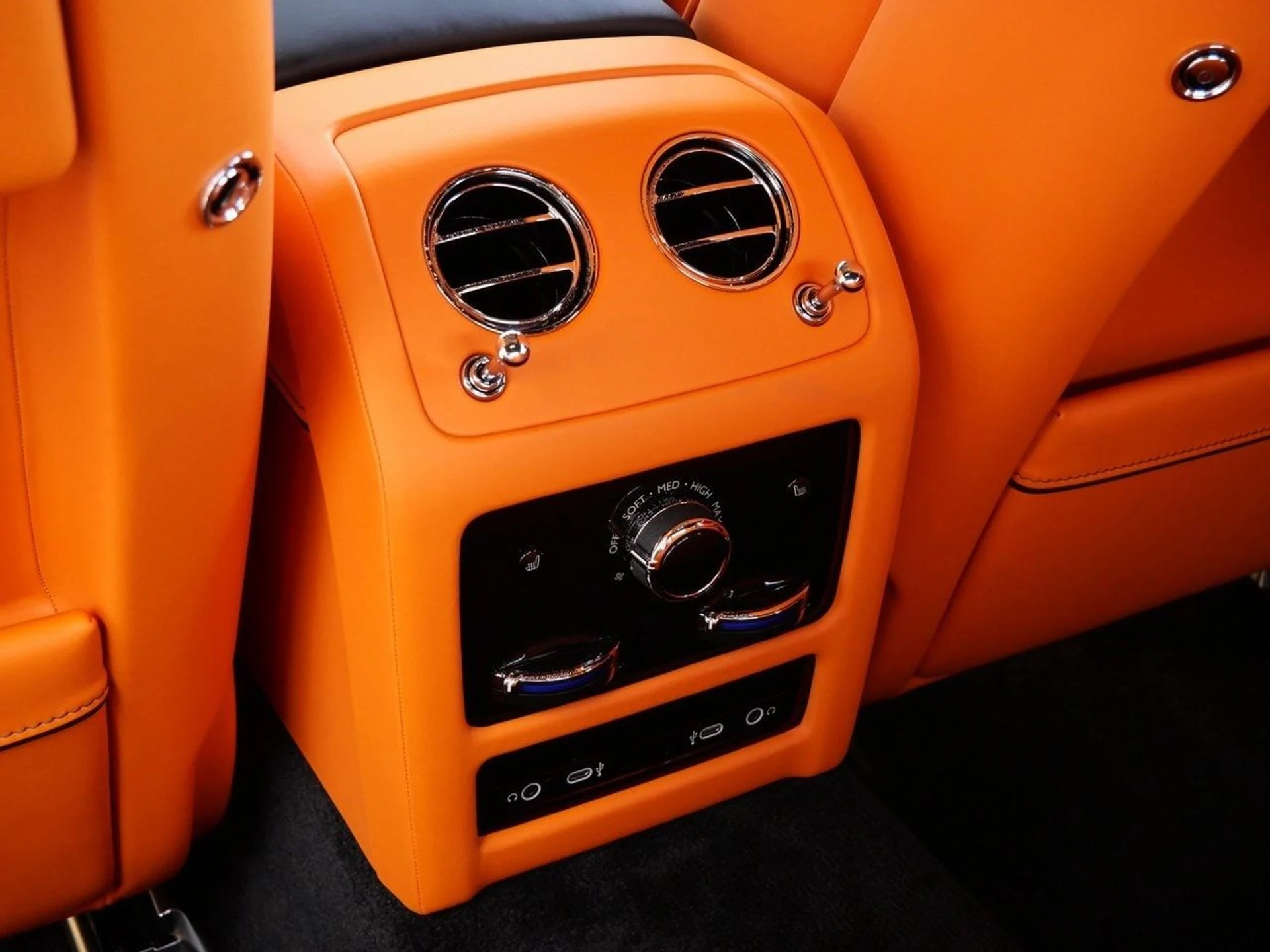 mph027_642081798_c652c71cc6ee1f0ff32c602f8bd4fde6x_7e41b10742