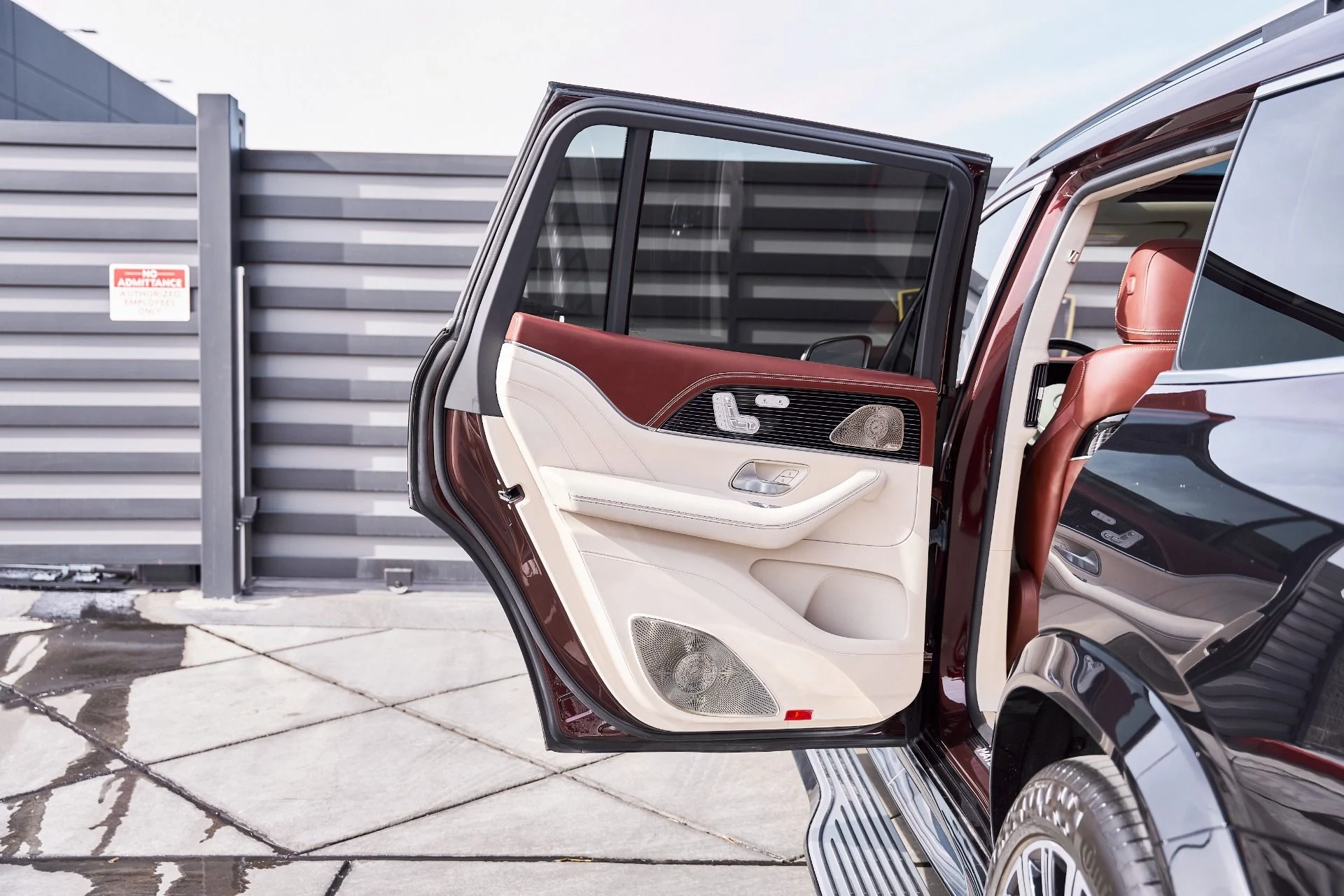 mph027_644585780_Used_2022_Mercedes_Benz_GLS_Maybach_GLS_600_1769655598_8631113d86